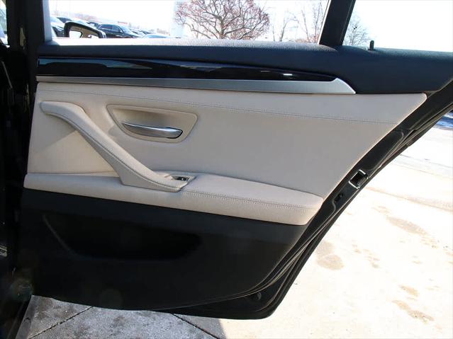 2013 BMW 528XI - Image 32