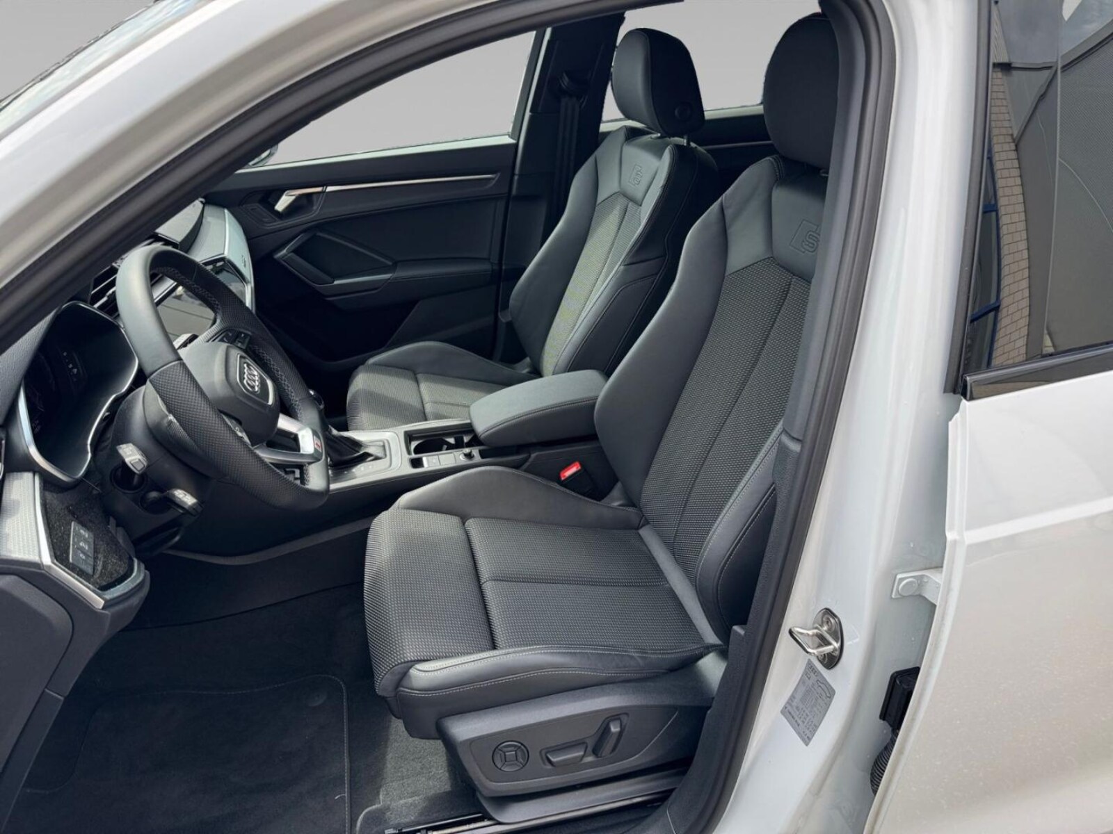 Audi Q3 – Bild 12