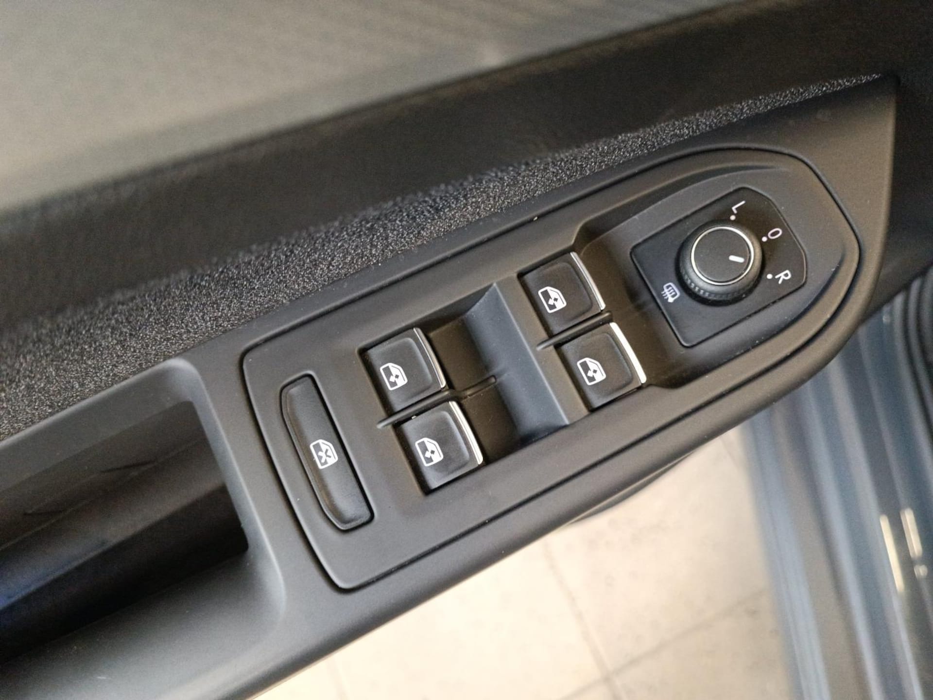 Volkswagen Golf MOVE