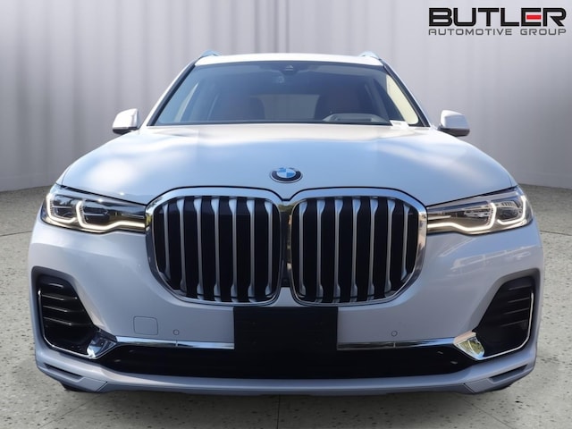 2022 BMW X7