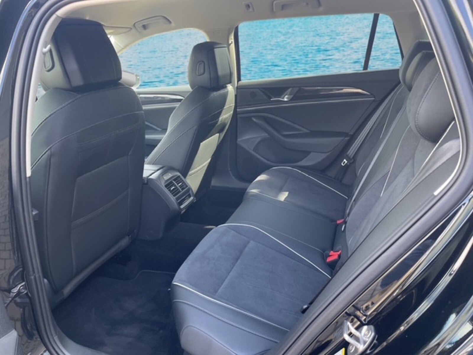 Volkswagen Passat – Bild 11