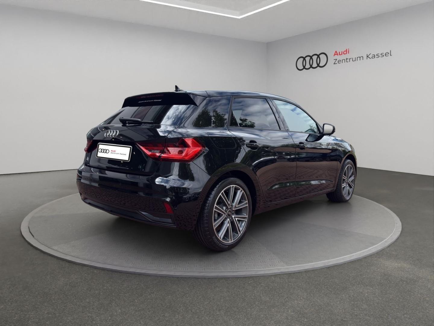 Bild über Audi A1 Sportback advanced 30 TFSI Schaltgetriebe - für weitere Informationen kontaktieren Sie den Audi Partner
