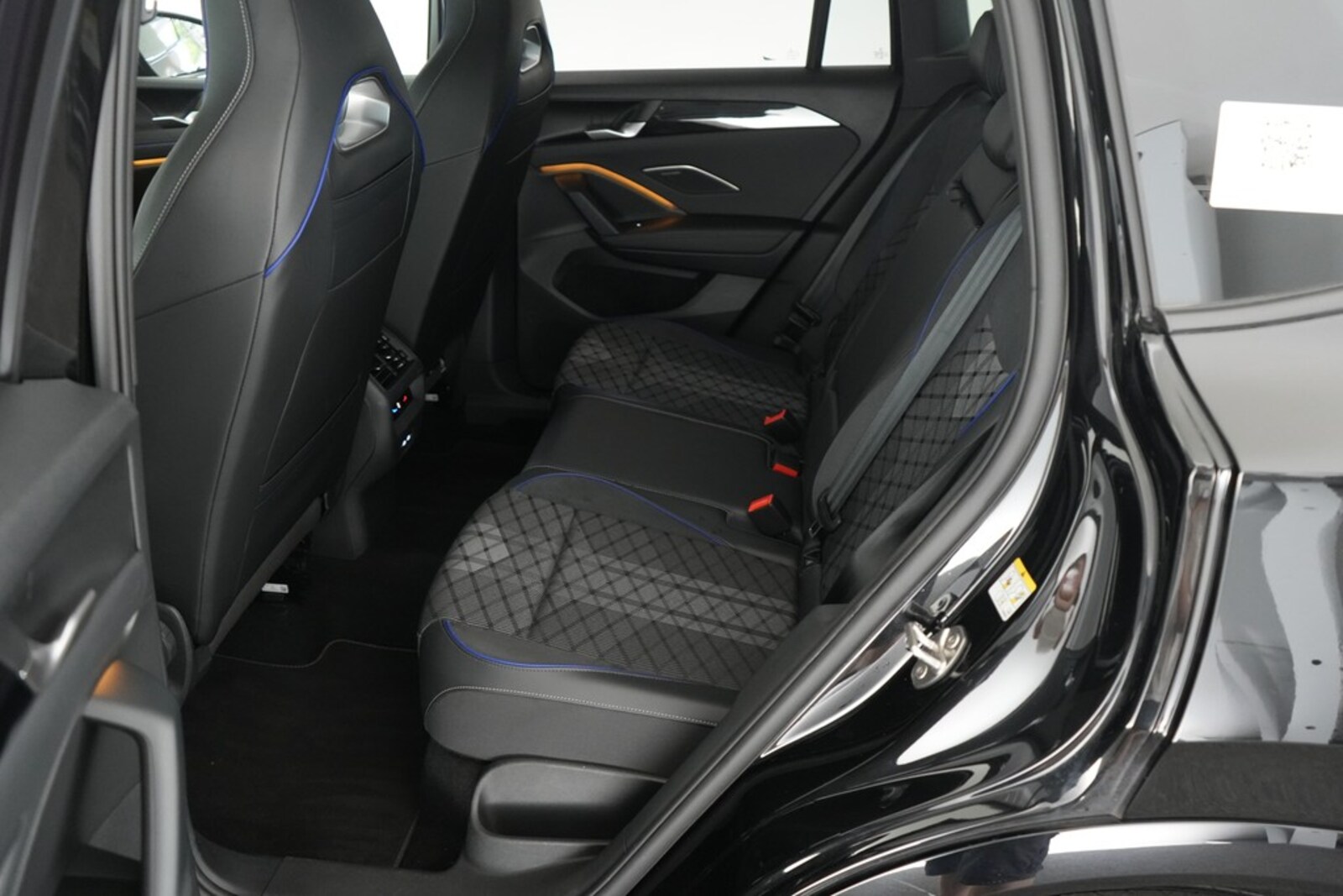 Volkswagen Tiguan – Bild 12