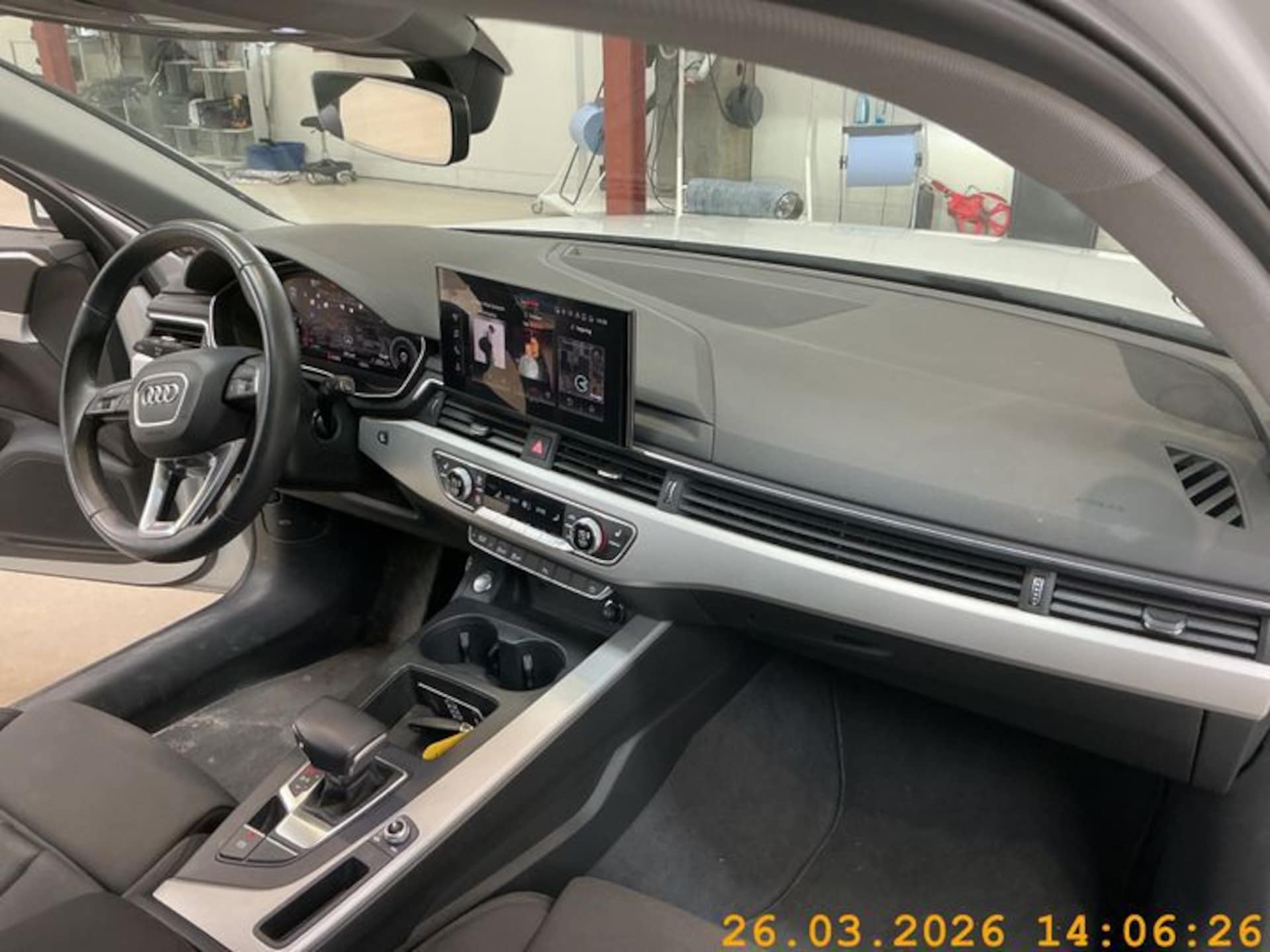 Audi A4 Avant S line