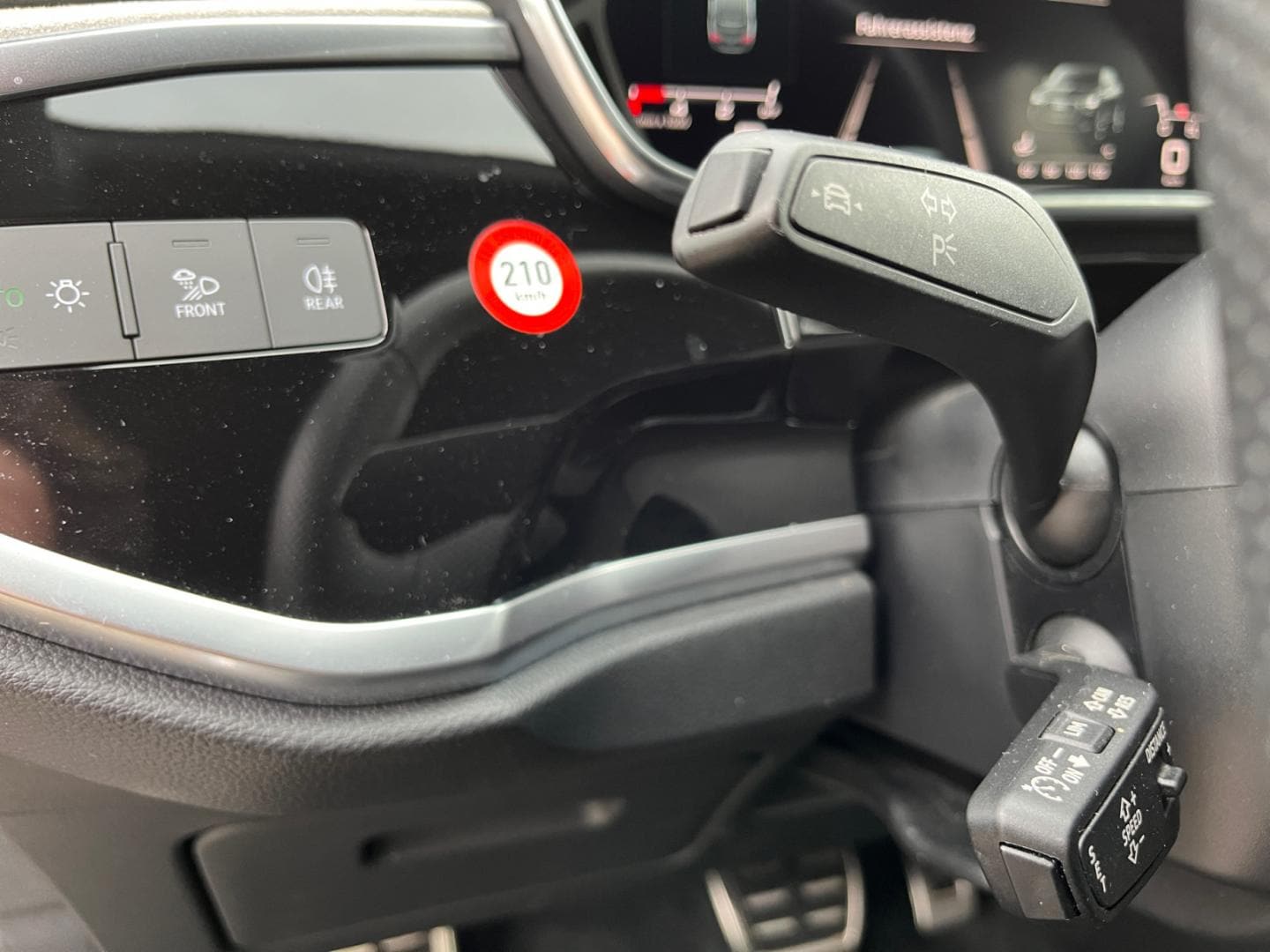 Bild über Audi Q3 Sportback S line 35 TDI S tronic - für weitere Informationen kontaktieren Sie den Audi Partner