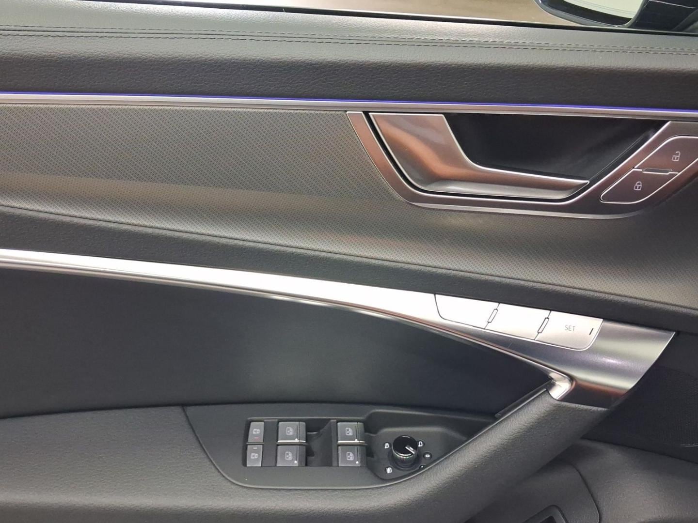 Bild über Audi A6 Avant design 45 TFSI quattro S tronic - für weitere Informationen kontaktieren Sie den Audi Partner