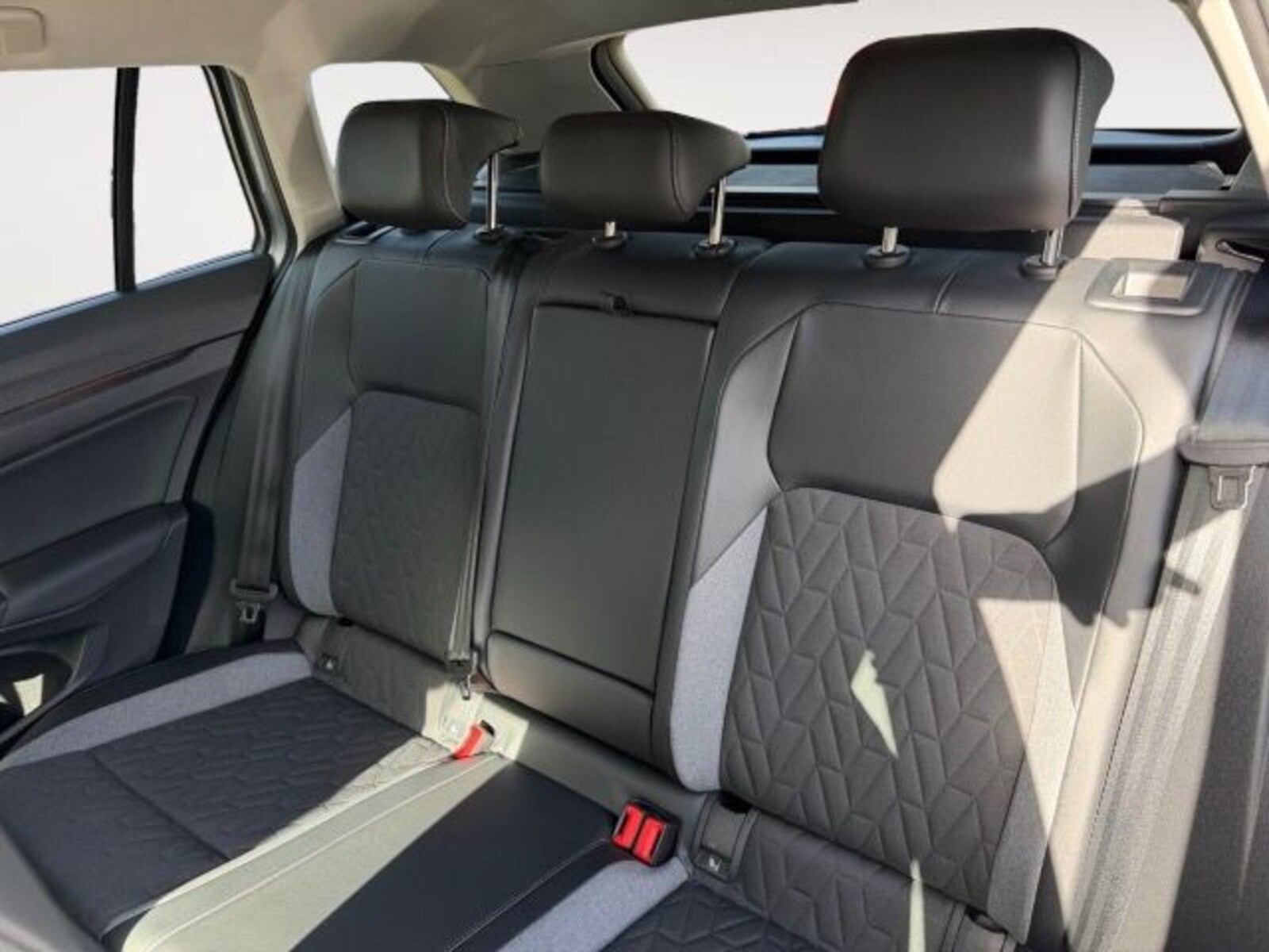 Volkswagen Golf Variant – Bild 13