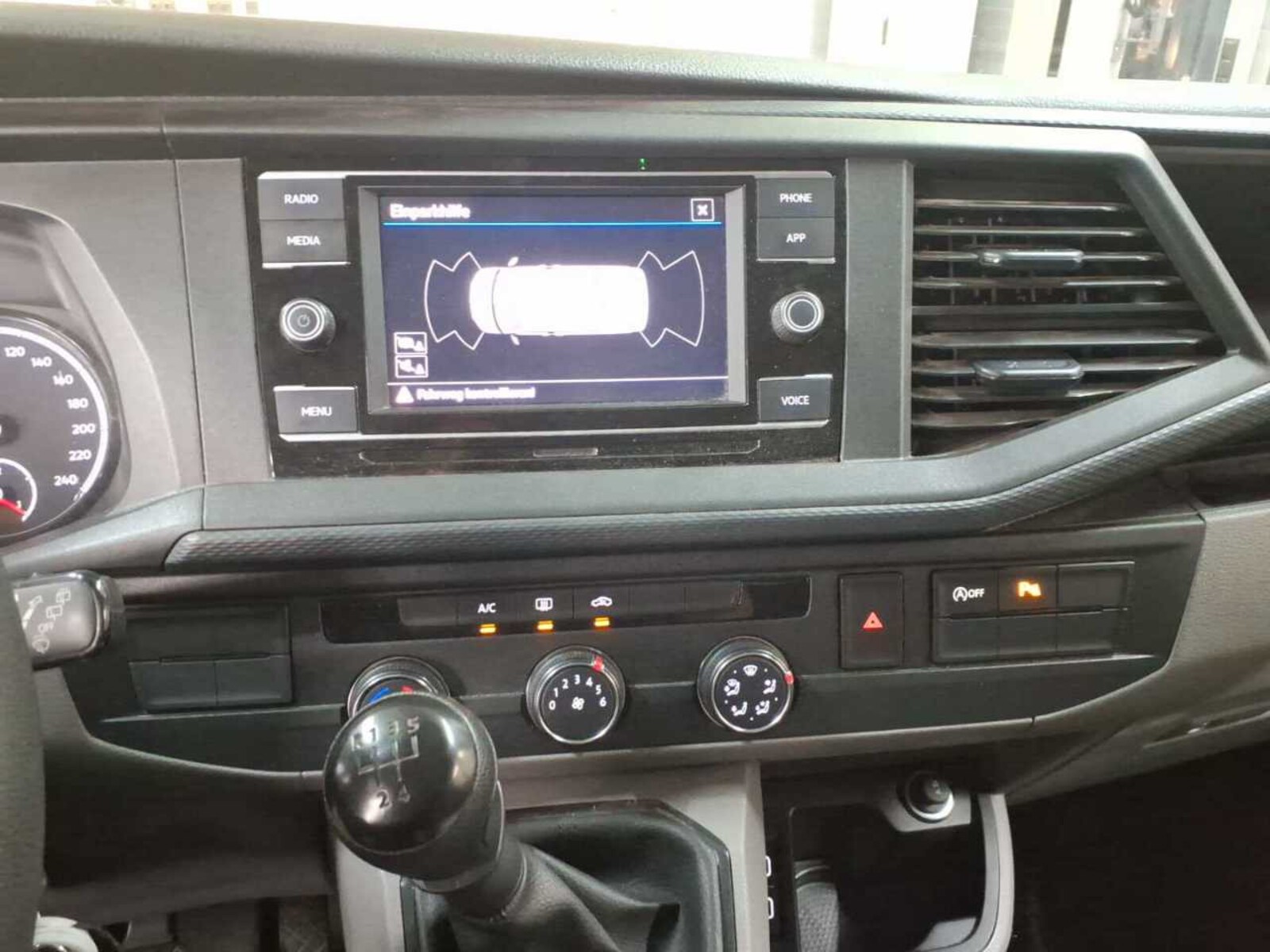 Volkswagen T6.1 Transporter Kombi kurzer Radstand – Bild 6