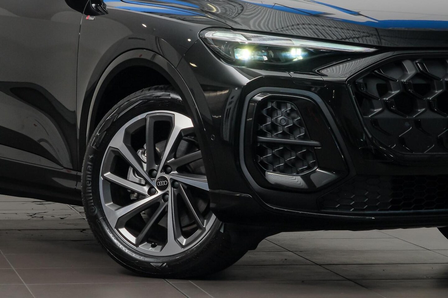 Image about Audi Q5 SUV TFSI quattro 200 kW sport