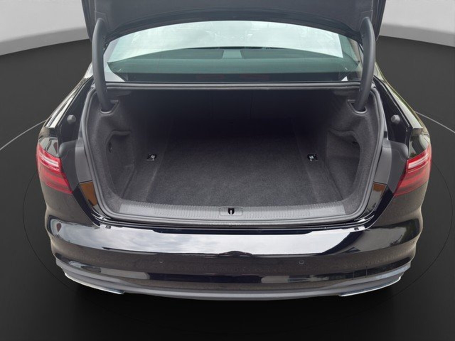 Audi A4 Limousine