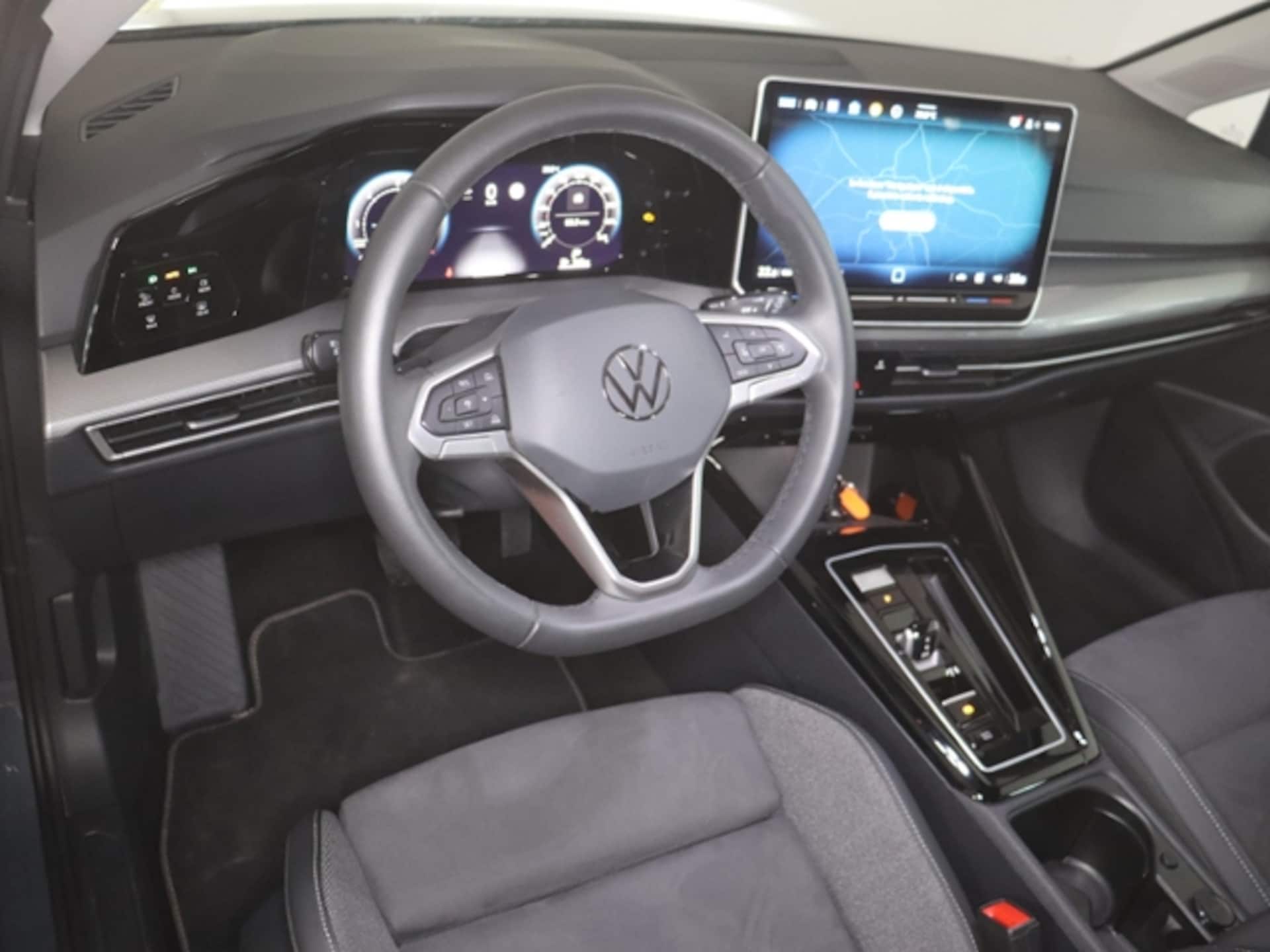 Volkswagen Golf Style