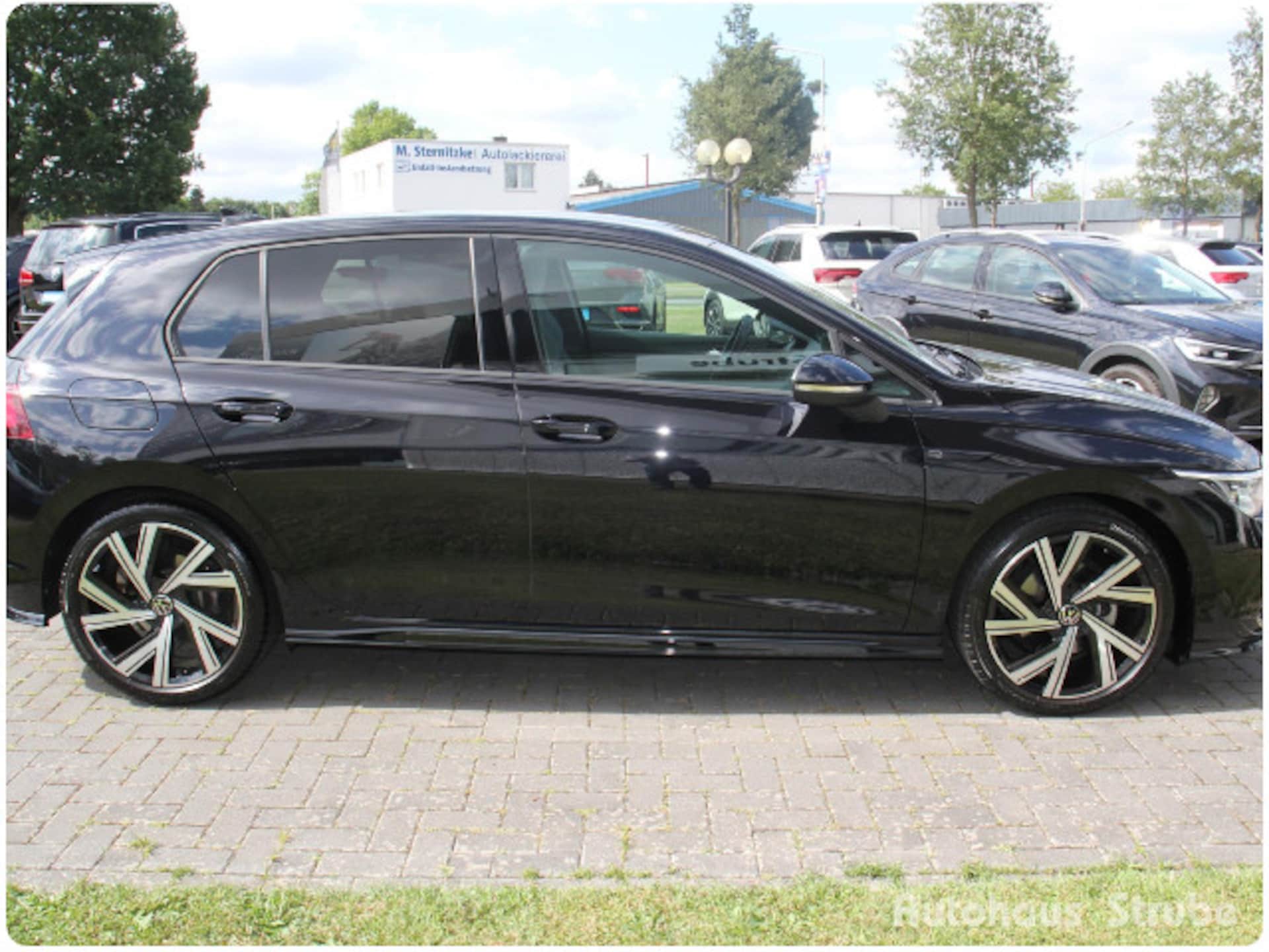 Volkswagen Golf R-Line