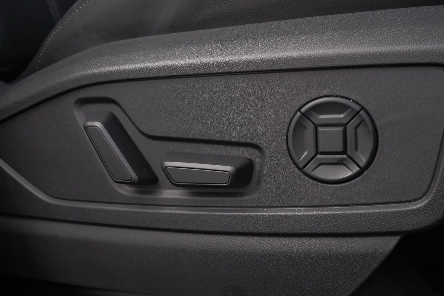 Image about Audi Q5 SUV TFSI quattro 200 kW sport