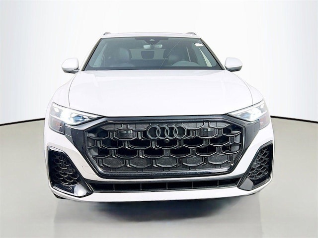 2026 Audi Q8