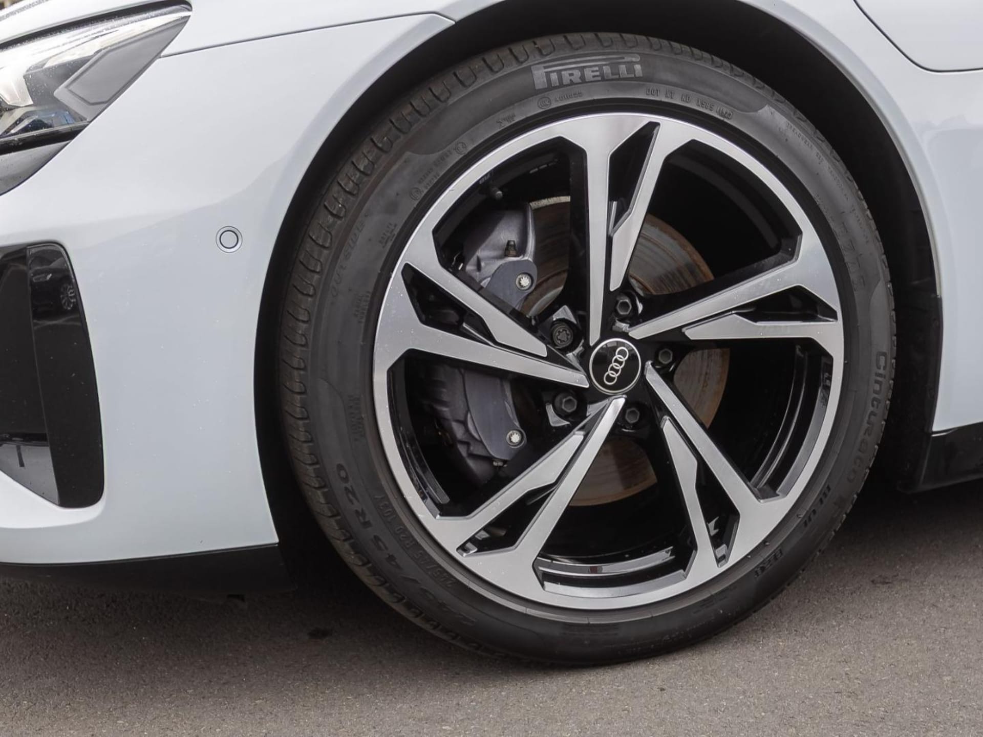 Audi e-tron GT quattro