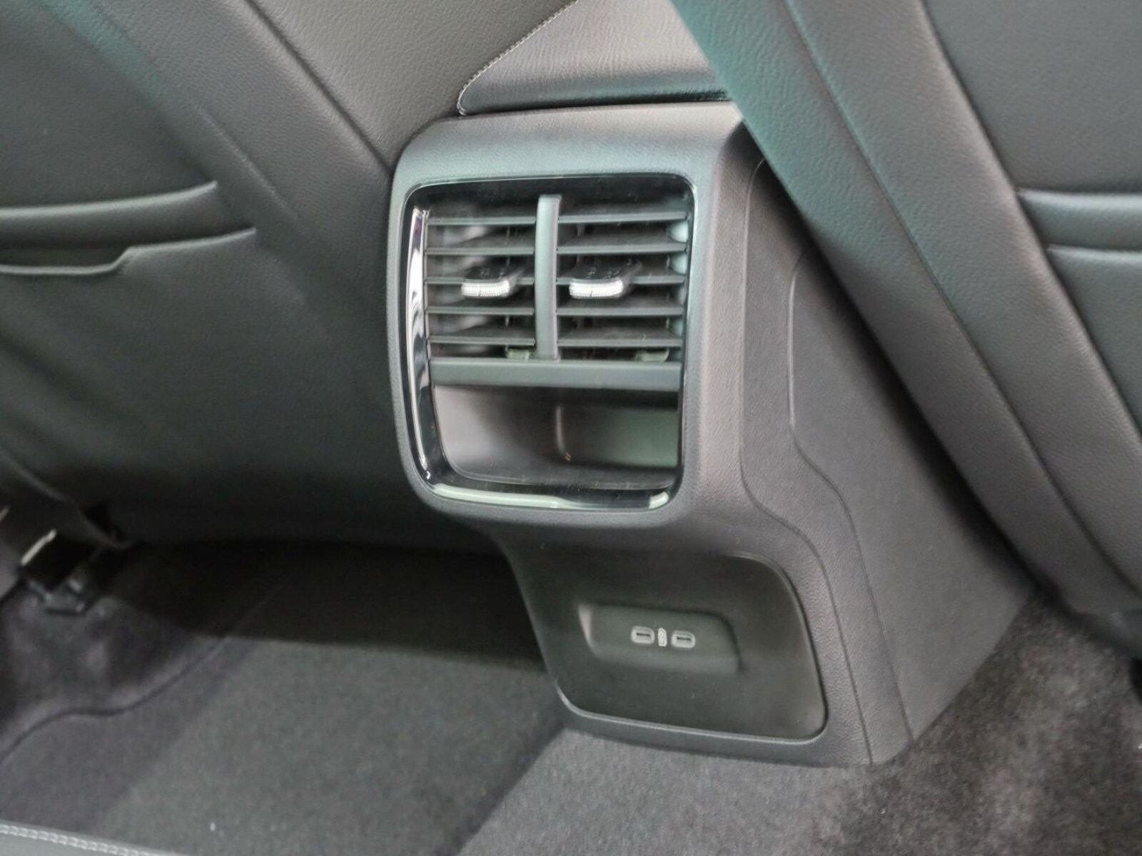 Škoda Octavia Combi – Bild 17