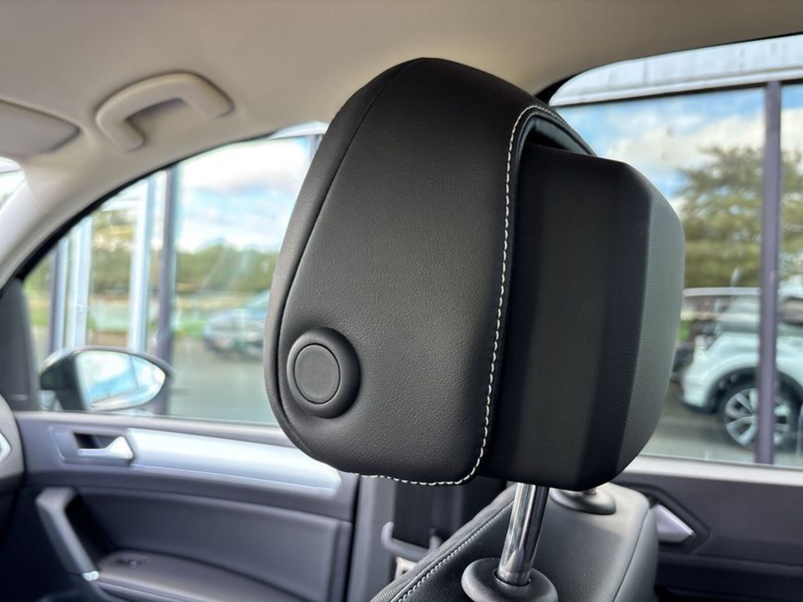 Volkswagen Touran – Bild 23