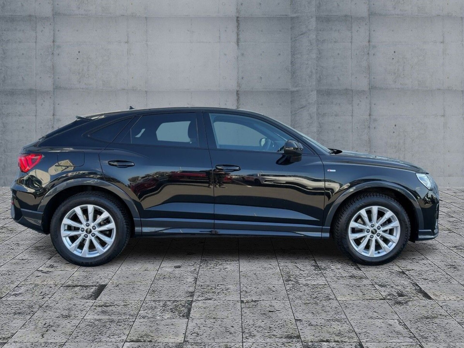 Audi Q3 Sportback S line