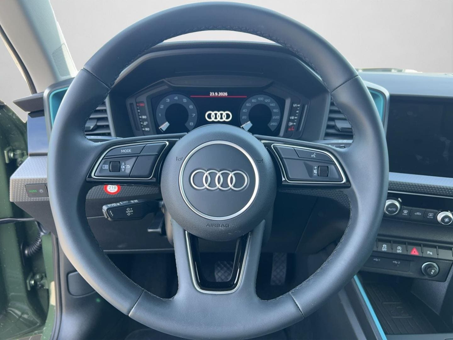 Bild über Audi A1 allstreet 30 TFSI S tronic - für weitere Informationen kontaktieren Sie den Audi Partner