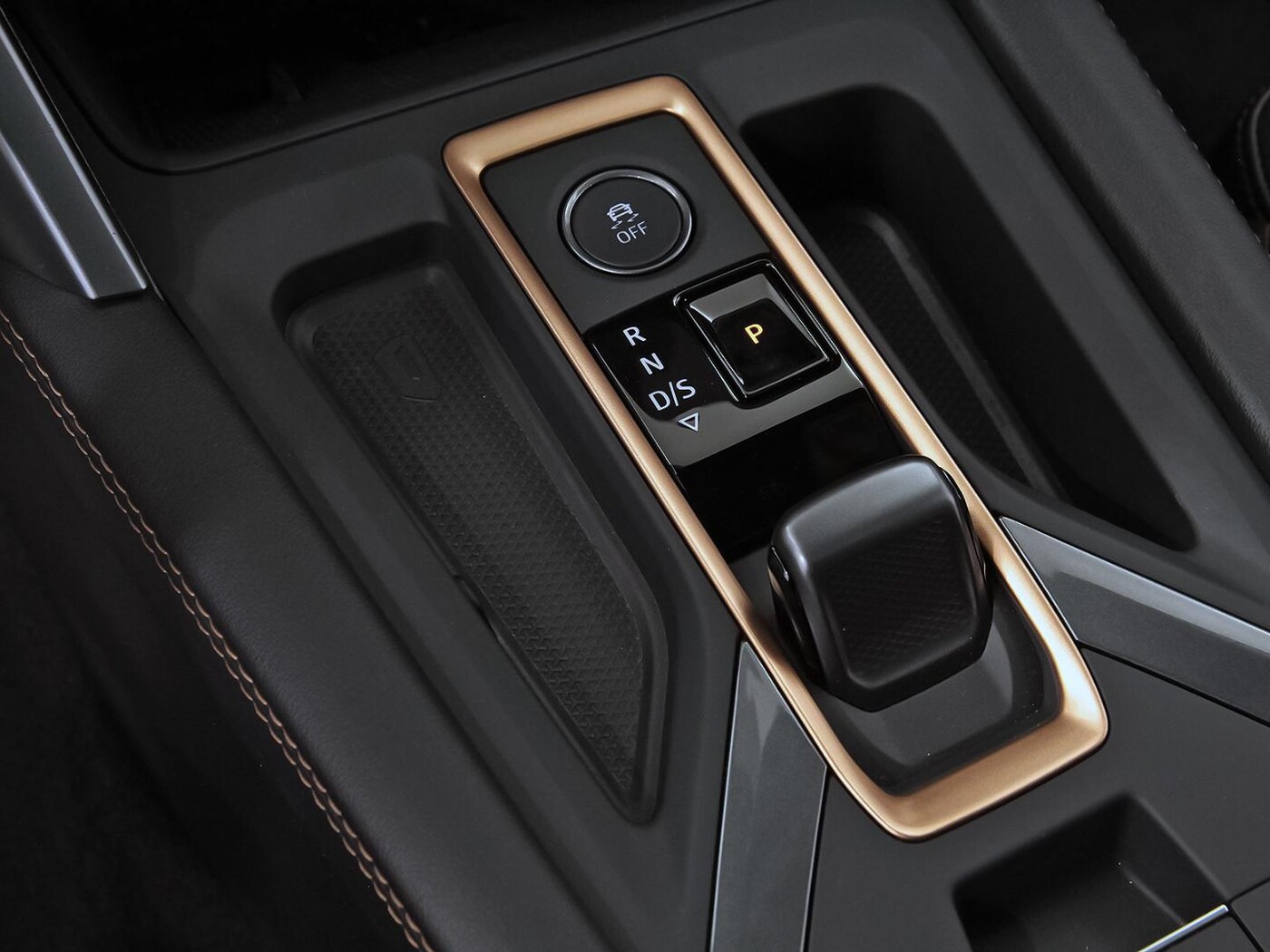CUPRA Formentor 1.5 eTSI DSG 110 kW (150 CV) — photo 32