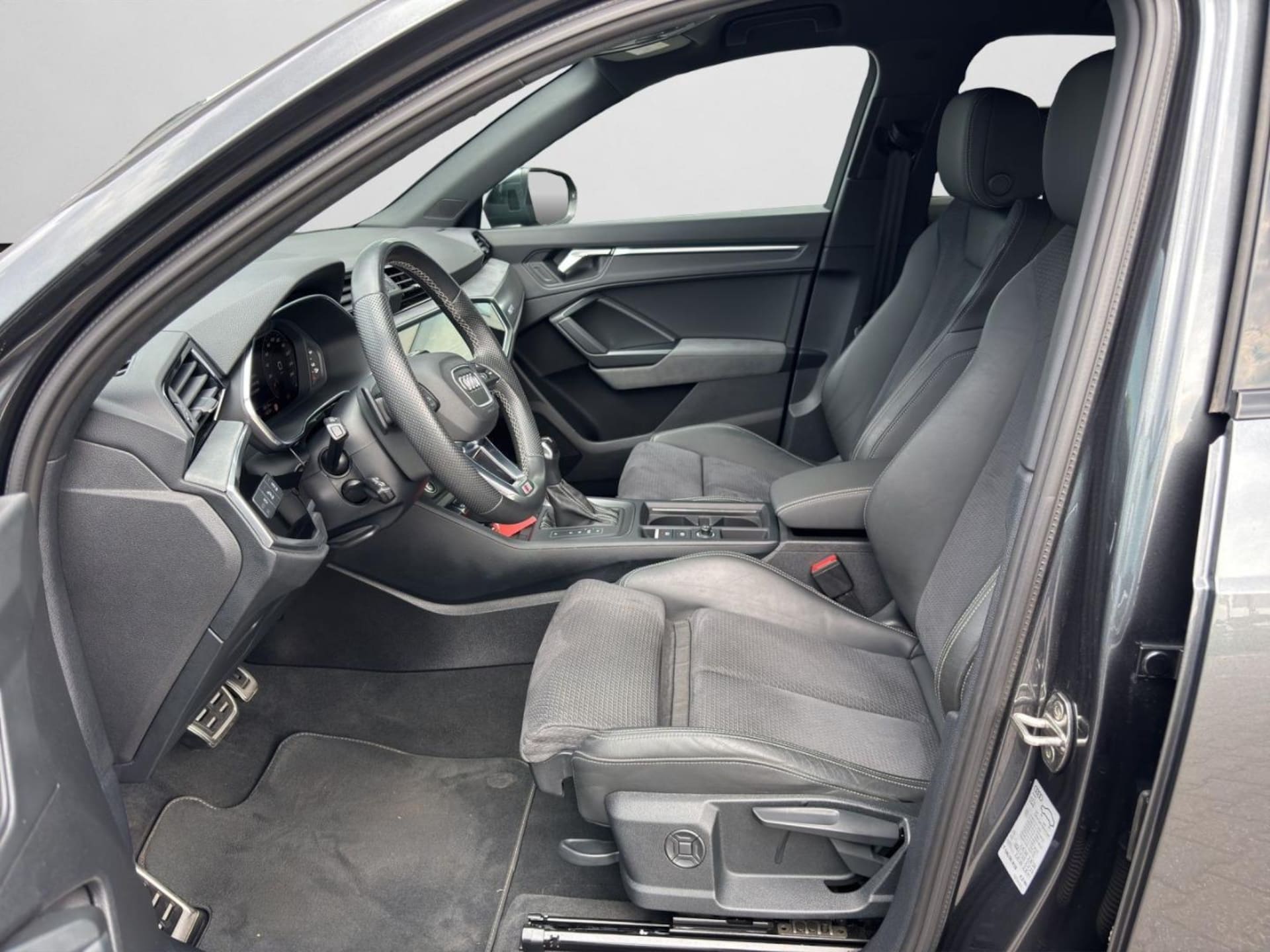 Audi Q3 SUV S line
