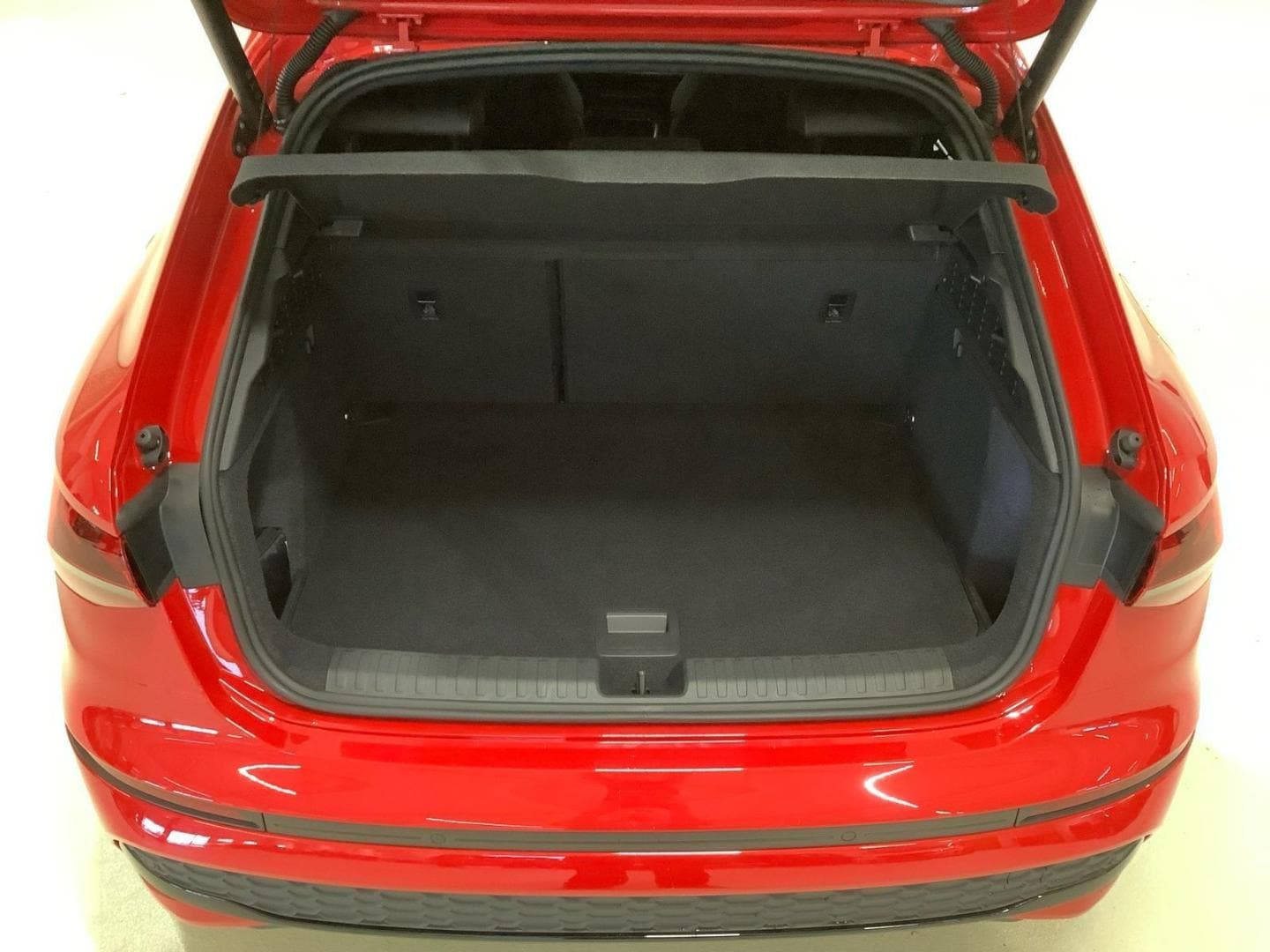 Bild über Audi A3 Sportback TFSI 110 kW S tronic - für weitere Informationen kontaktieren Sie den Audi Partner