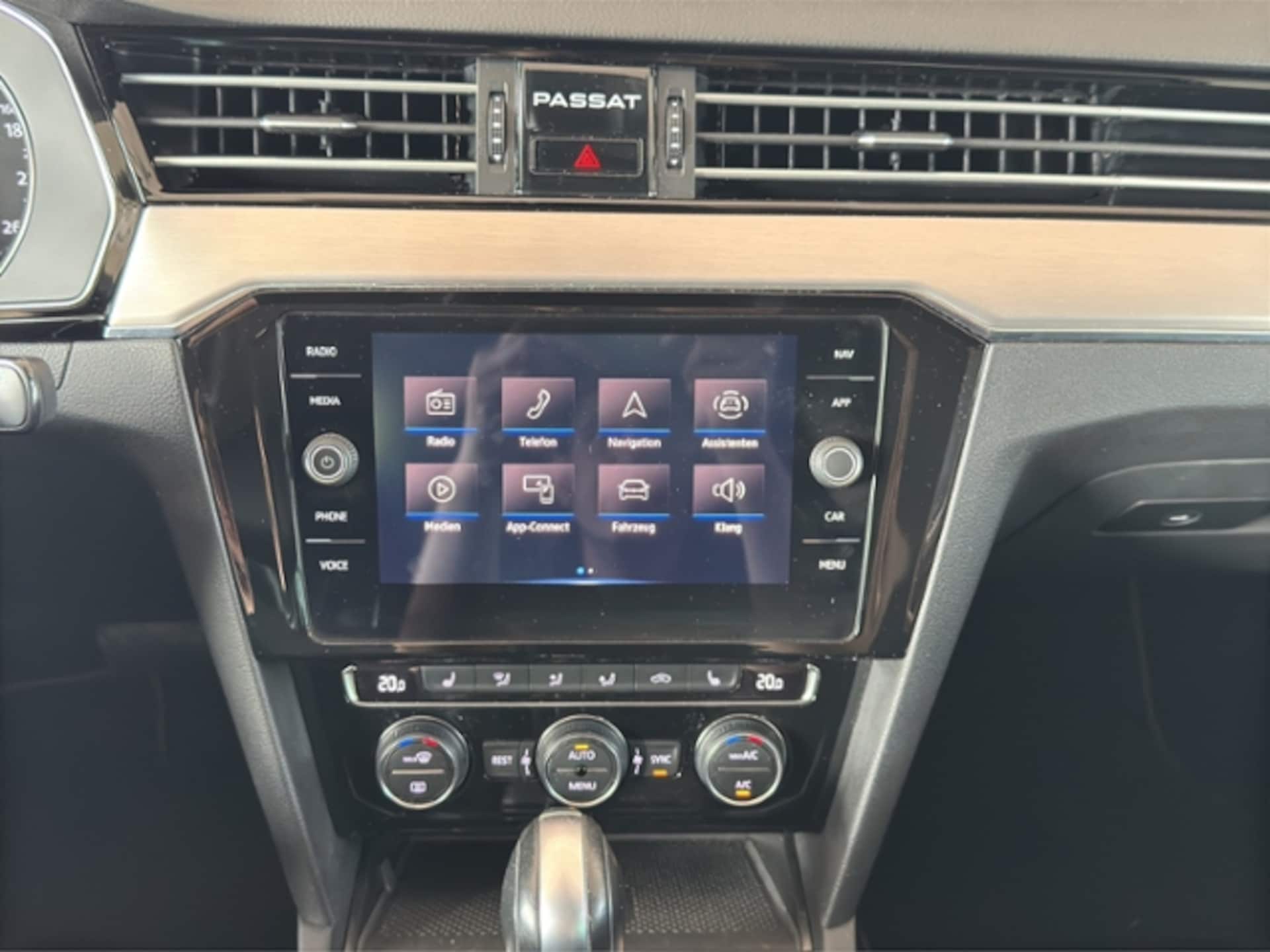 Volkswagen Passat Variant Elegance