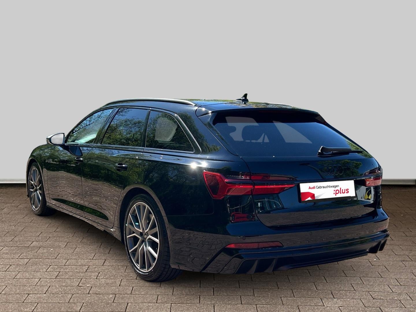 Bild über Audi S6 Avant TDI quattro tiptronic - für weitere Informationen kontaktieren Sie den Audi Partner