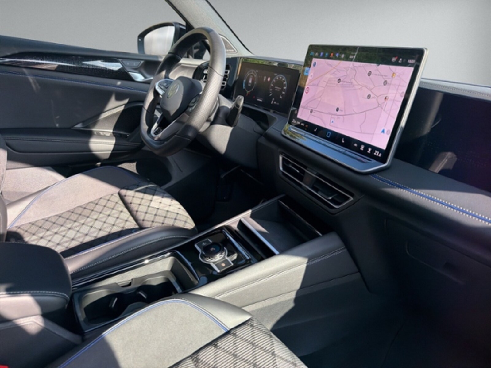 Volkswagen Tiguan – Bild 15