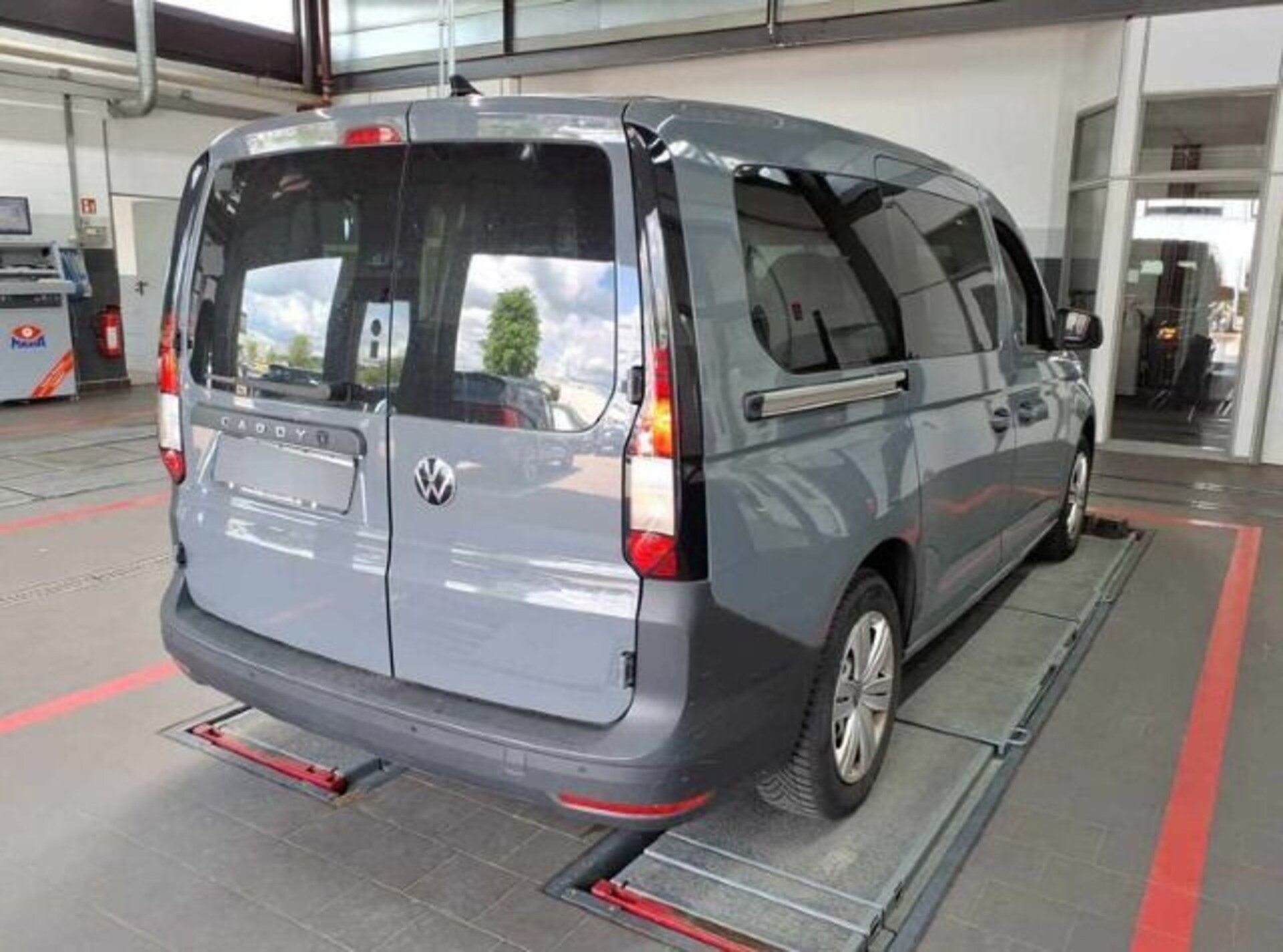 Volkswagen Caddy Maxi Kombi Basis-Modell