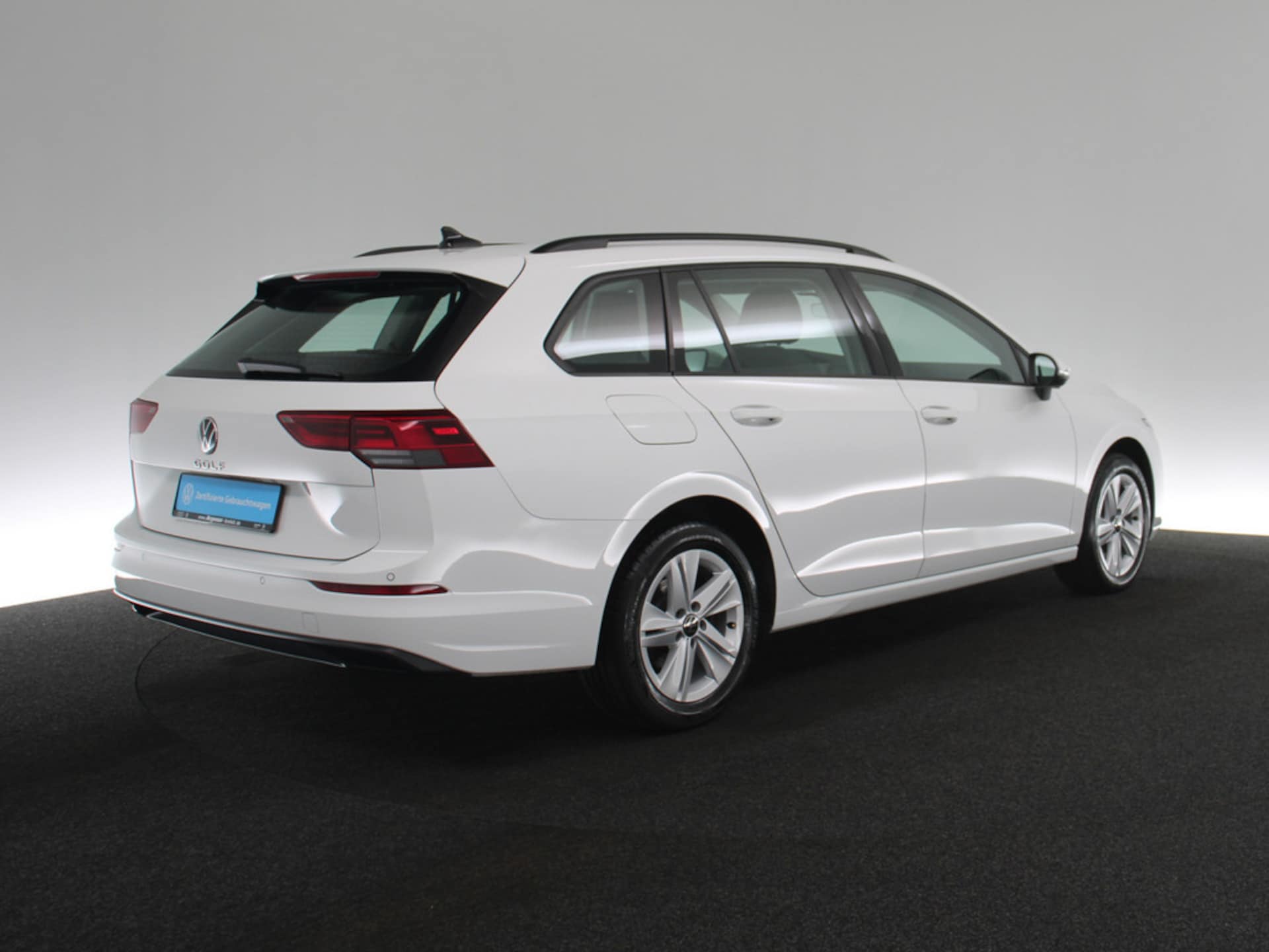 Volkswagen Golf Variant Life