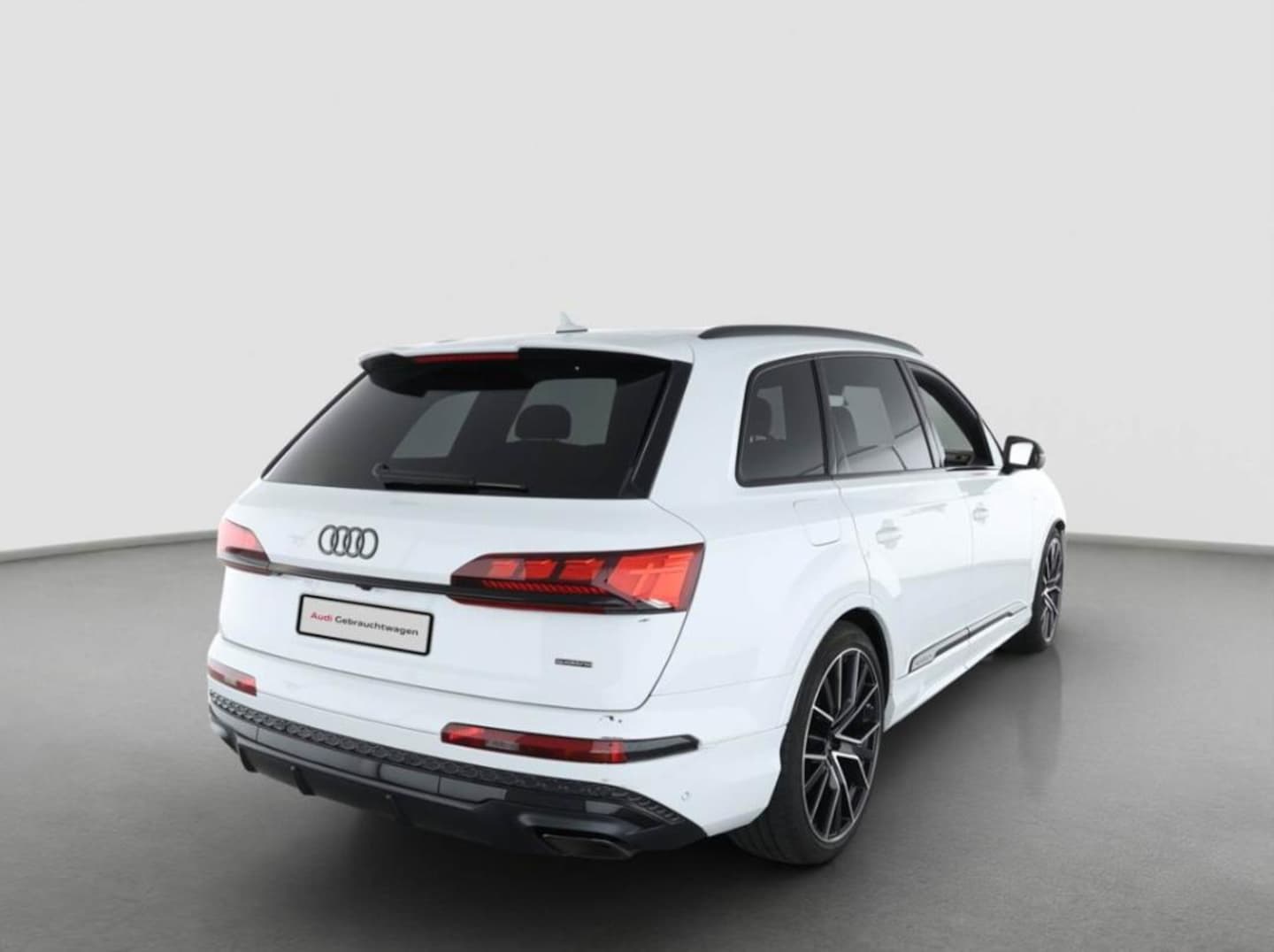 Bild über Audi Q7 SUV TFSI e S line business TFSI e quattro 360 kW tiptronic - für weitere Informationen kontaktieren Sie den Audi Partner