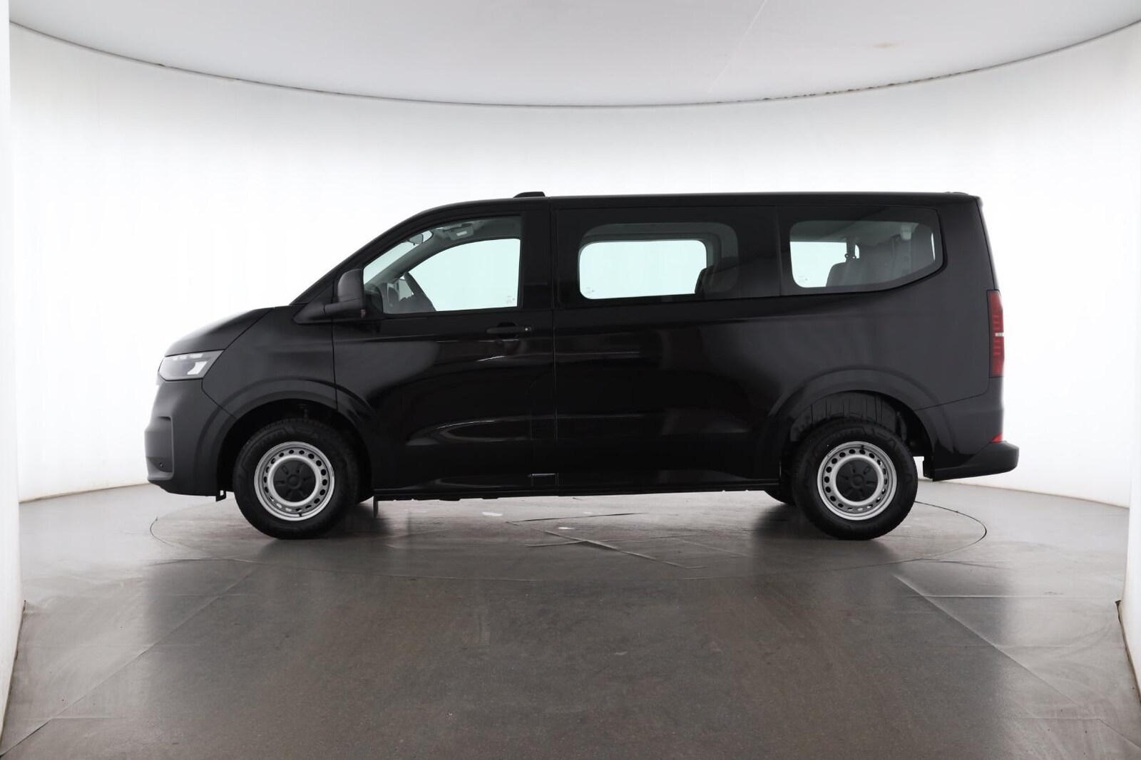Volkswagen Transporter Kombi kurzer Radstand – Bild 3