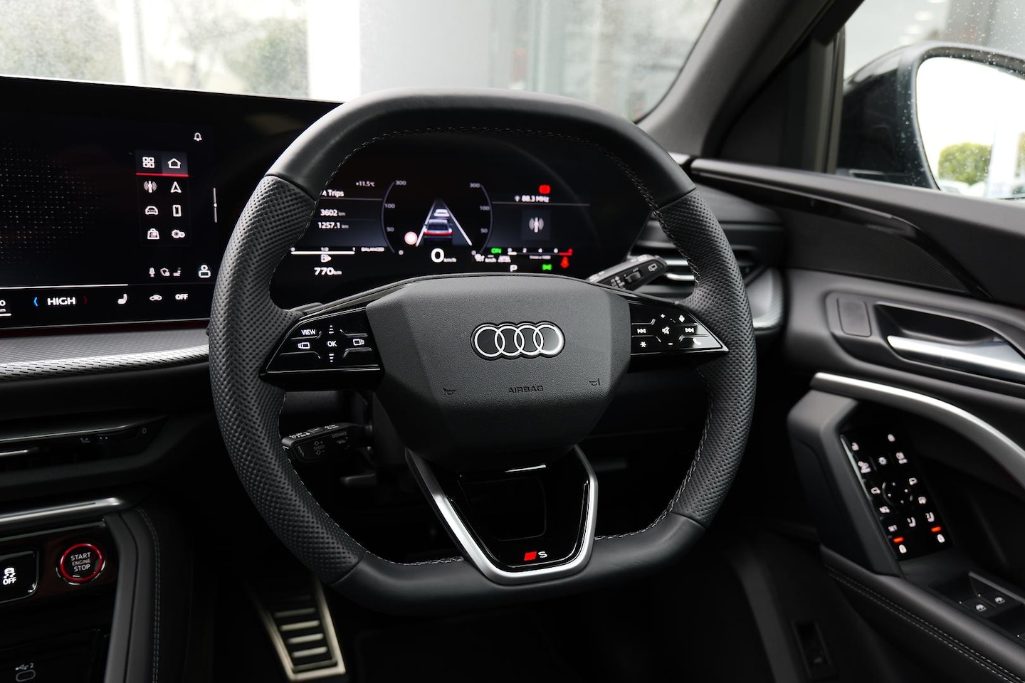 Image about Audi SQ5 SUV TFSI 270 kW edition one