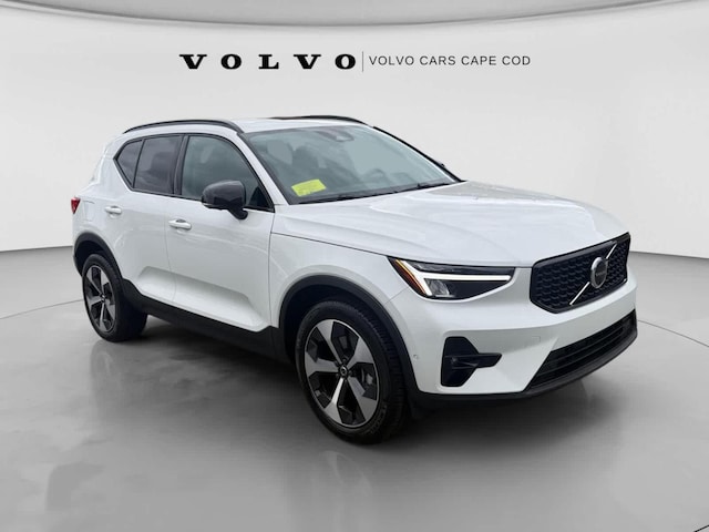 2026 Volvo XC40 Plus