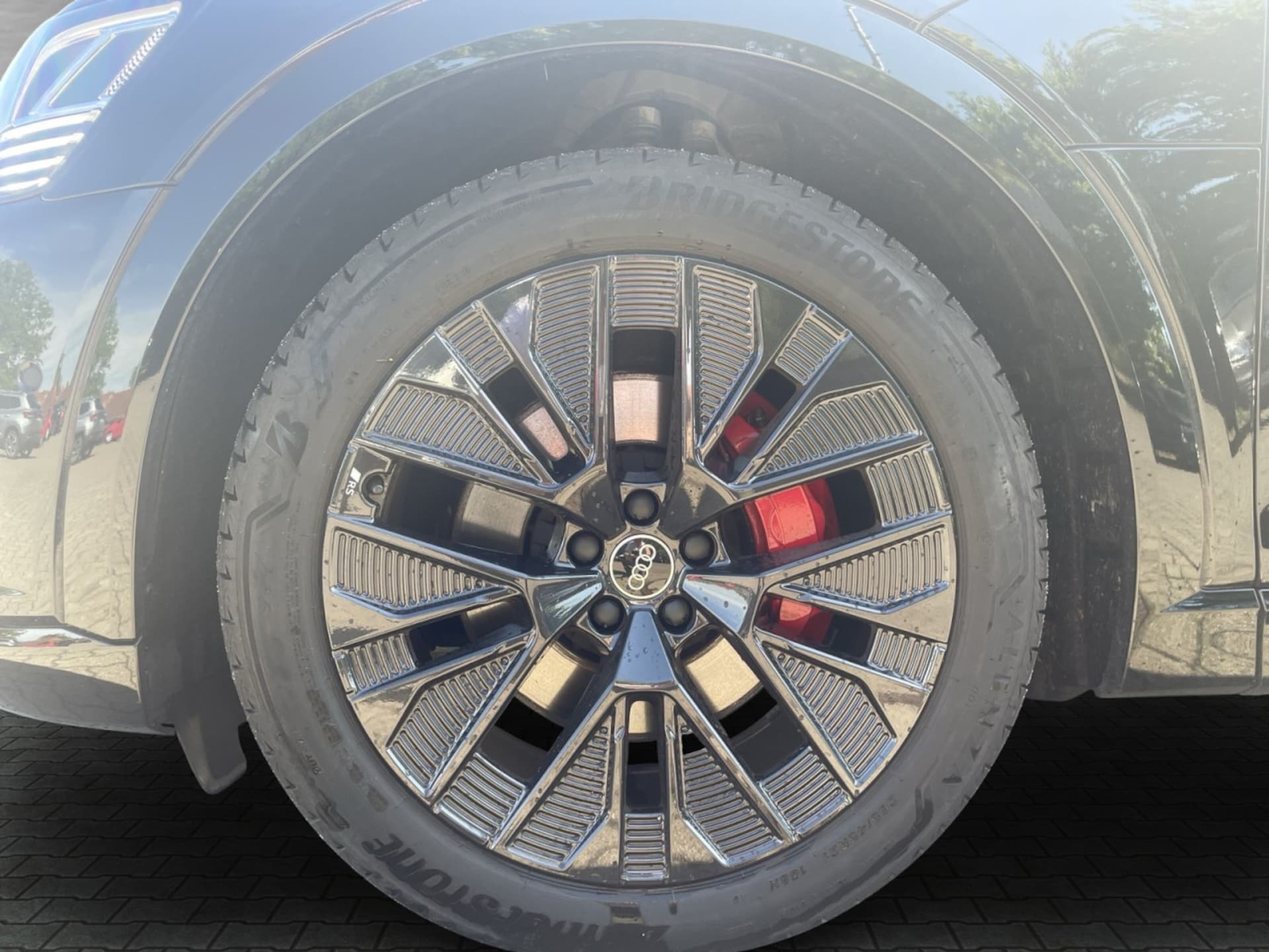 Audi Q8 e-tron S line