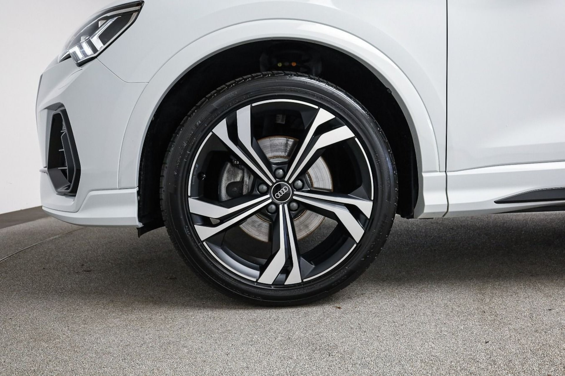 Audi Q3 SUV S line