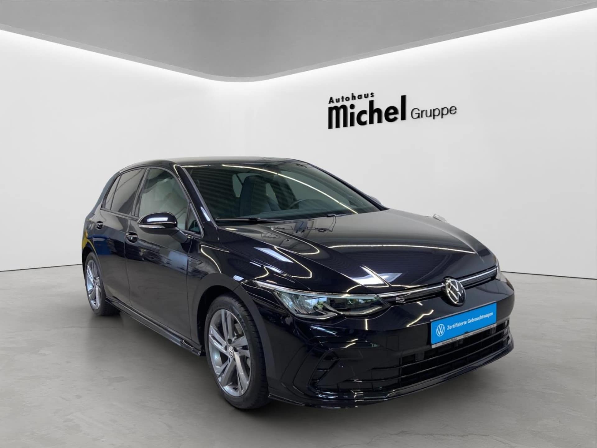 Volkswagen Golf R-Line