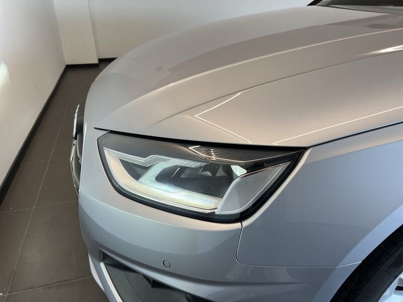 Immagine di Audi A4 Avant Business 30 TDI 100 kW (136 PS) S tronic - Vista: for more details contact your dealer