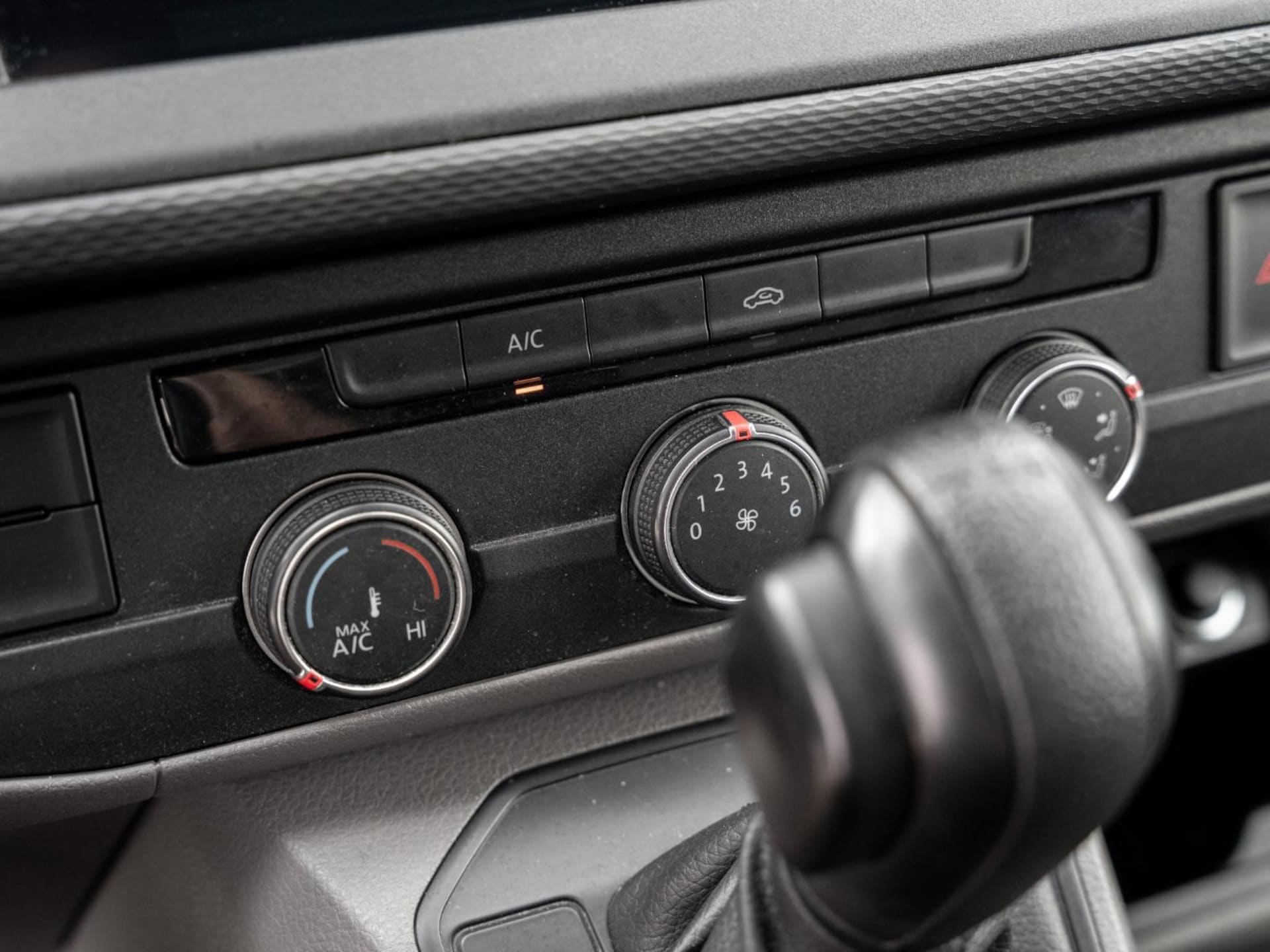 Volkswagen T6.1 Transporter Kasten langer Radstand