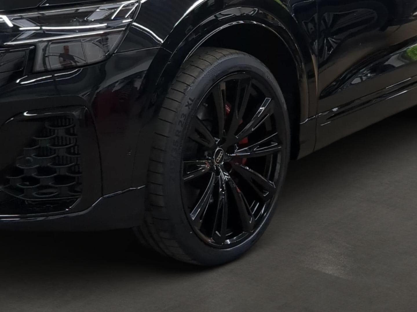Bild über Audi Q8 SUV TFSI e S line business TFSI e quattro 360 kW tiptronic - für weitere Informationen kontaktieren Sie den Audi Partner