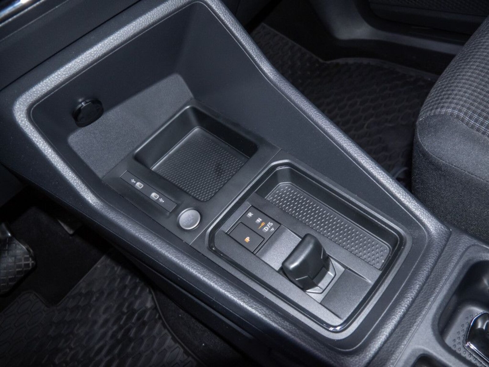 Volkswagen Caddy Cargo – Bild 13
