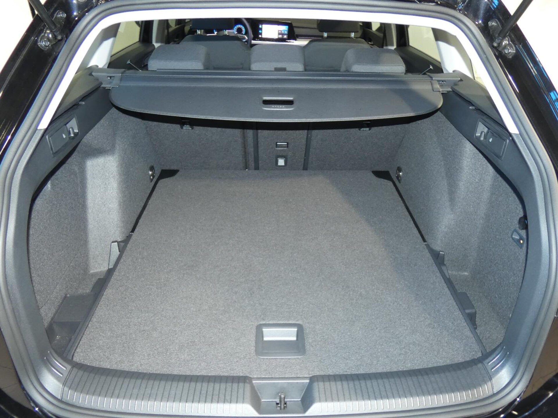 Volkswagen Golf Variant Life