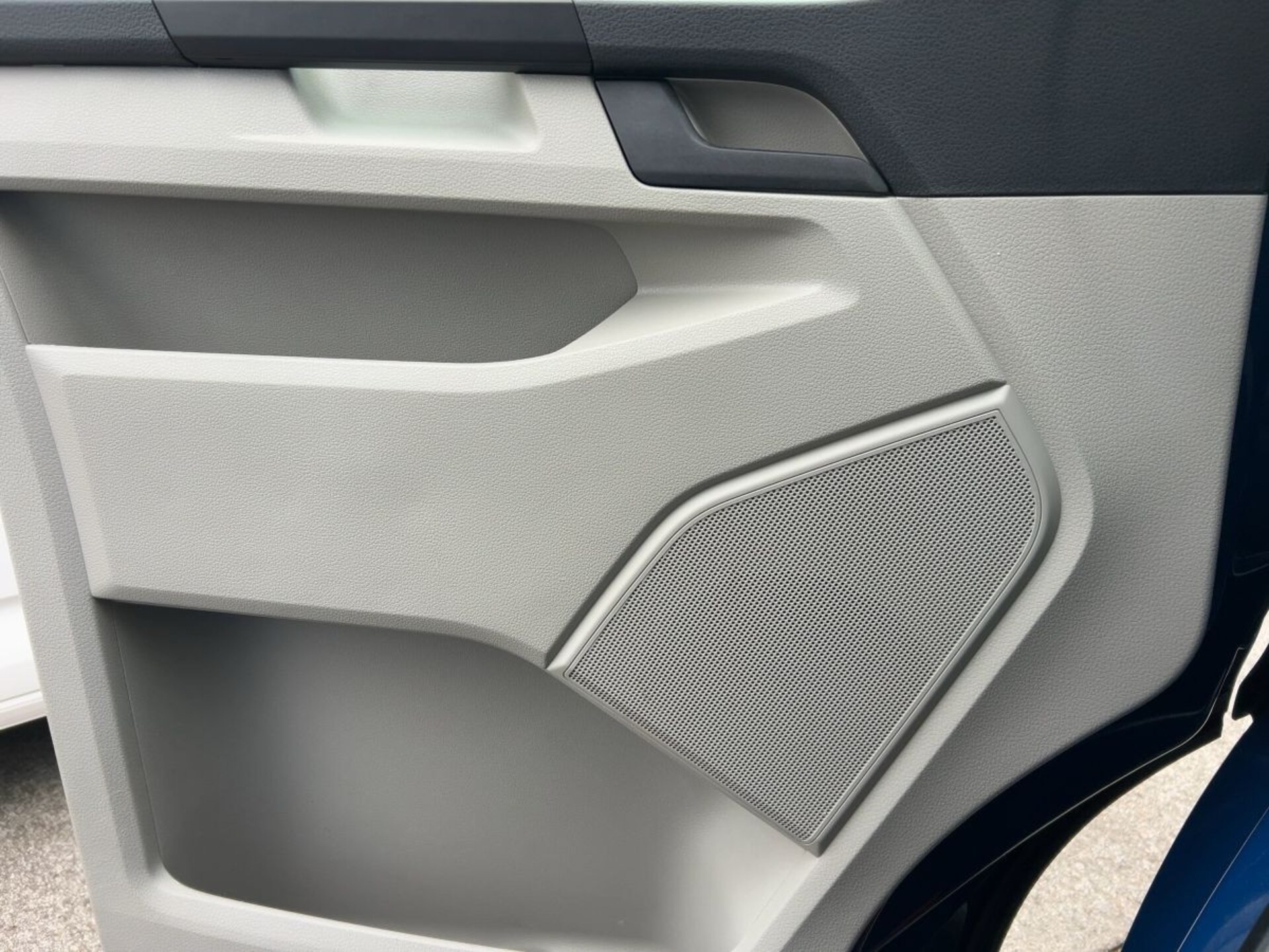 Volkswagen T6 Transporter Kasten kurzer Radstand