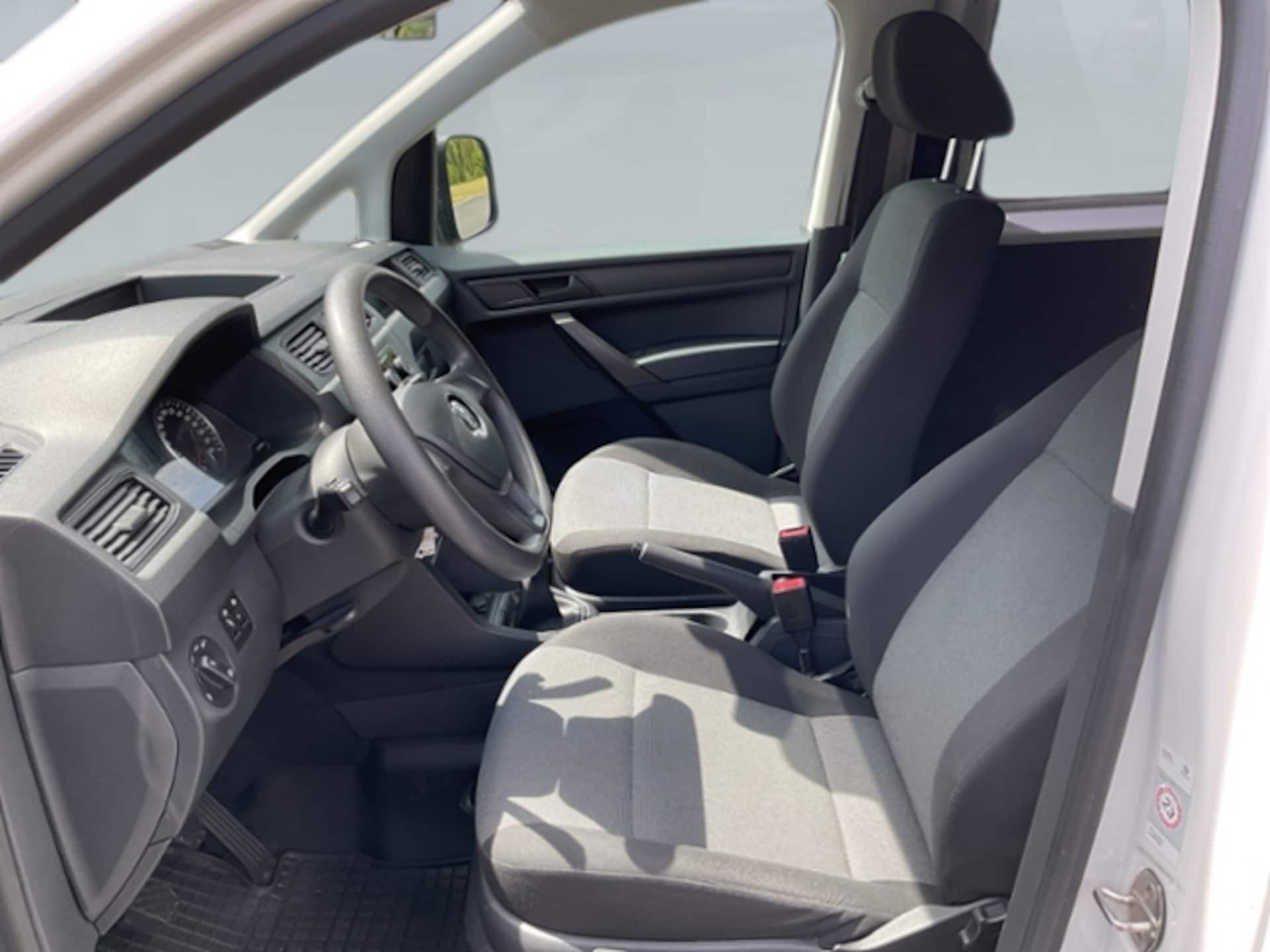 Volkswagen Caddy Maxi Kombi Basis-Modell