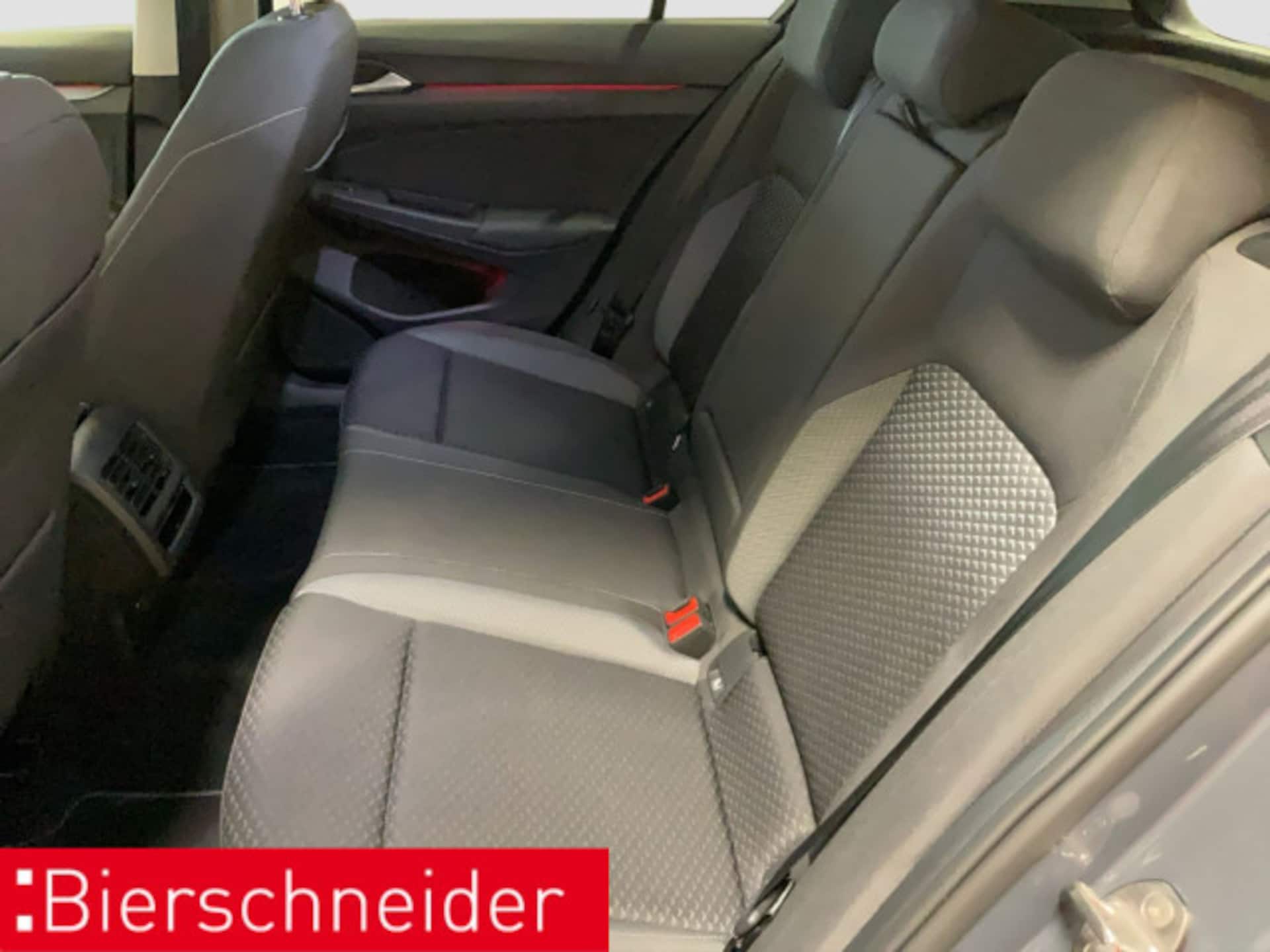 Volkswagen Golf Active