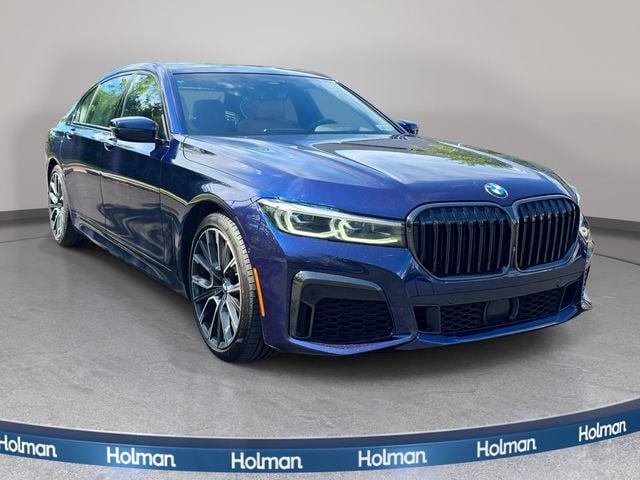 2022 BMW 750