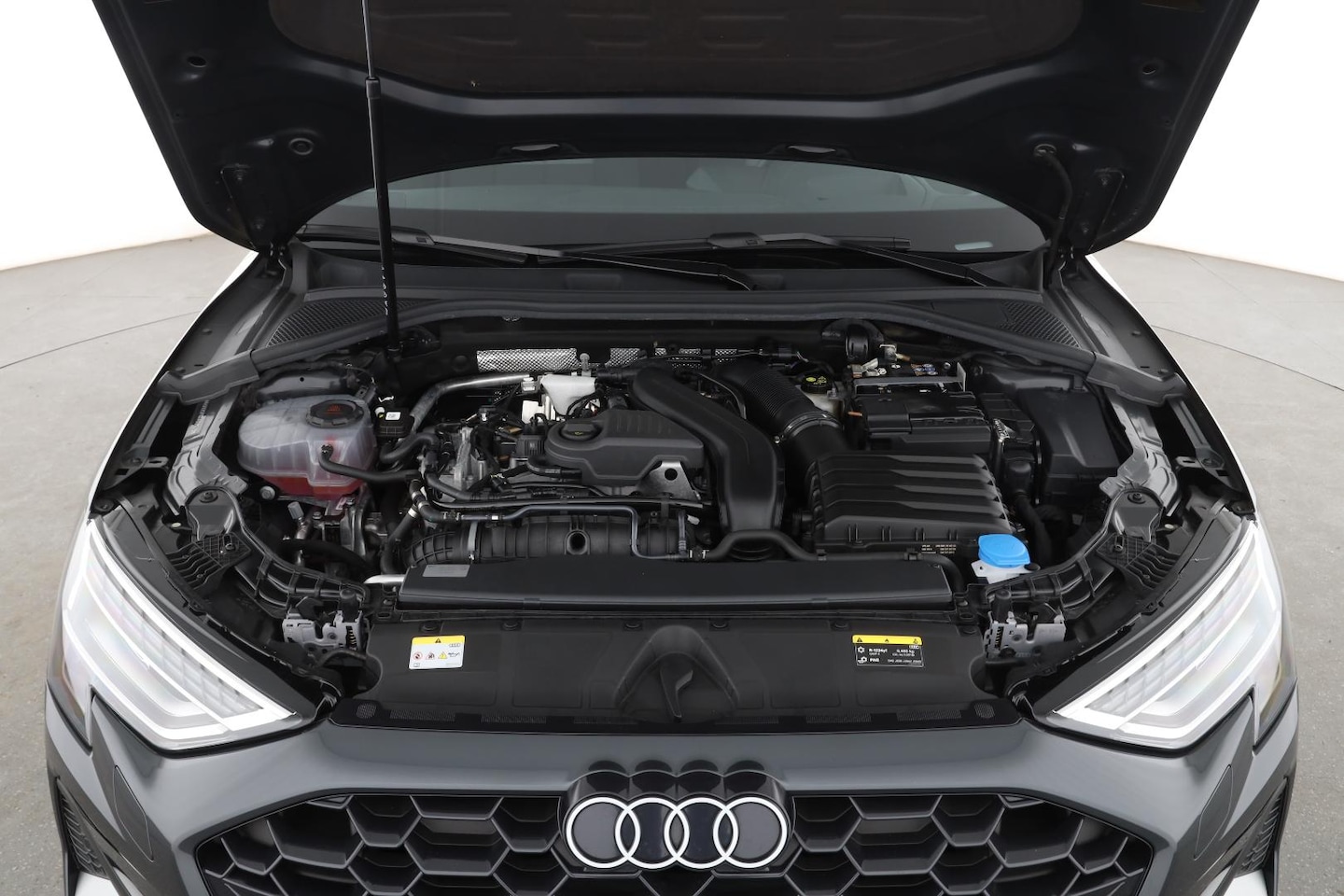 Bild über Audi A3 Sportback advanced 30 TFSI S tronic - für weitere Informationen kontaktieren Sie den Audi Partner