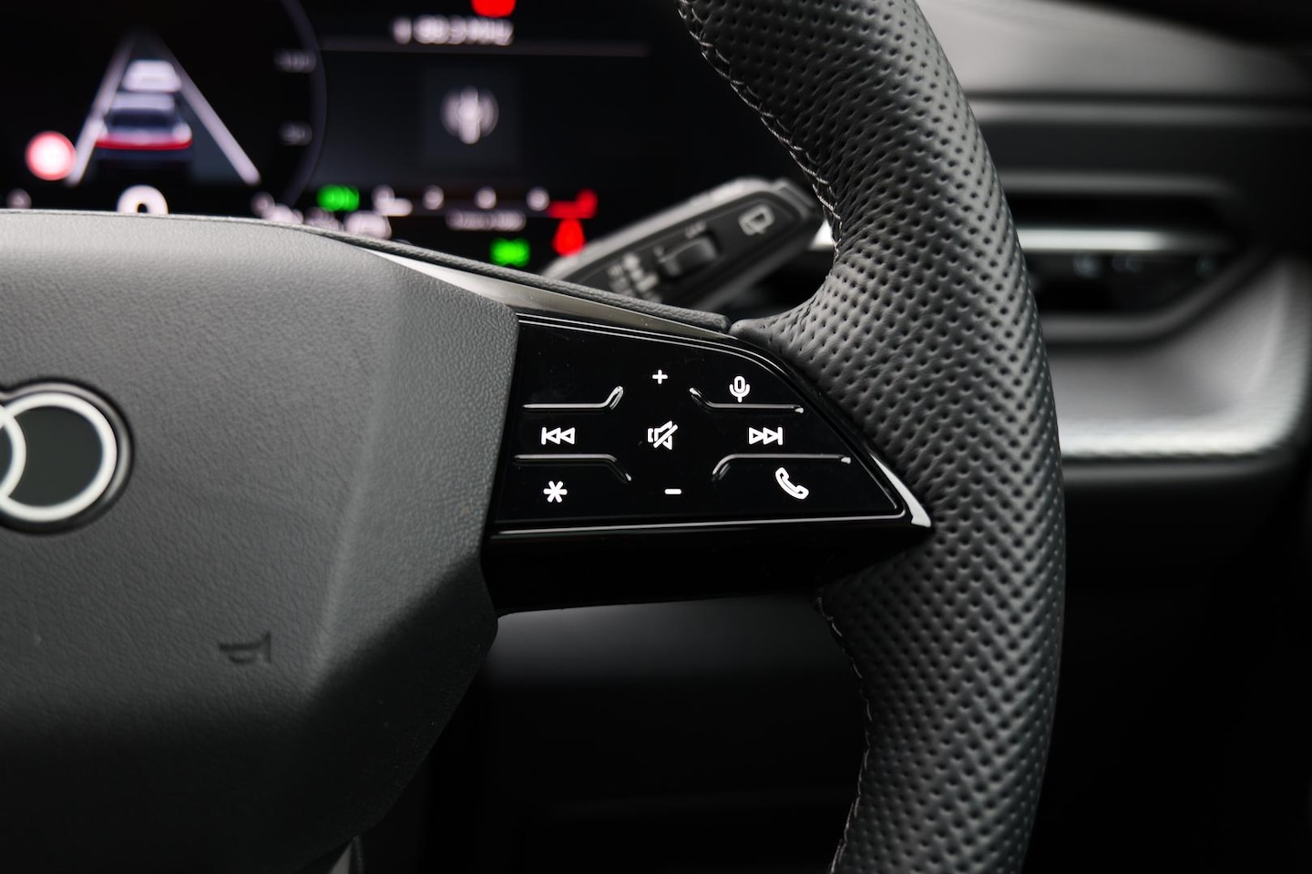 Image about Audi SQ5 SUV TFSI 270 kW edition one