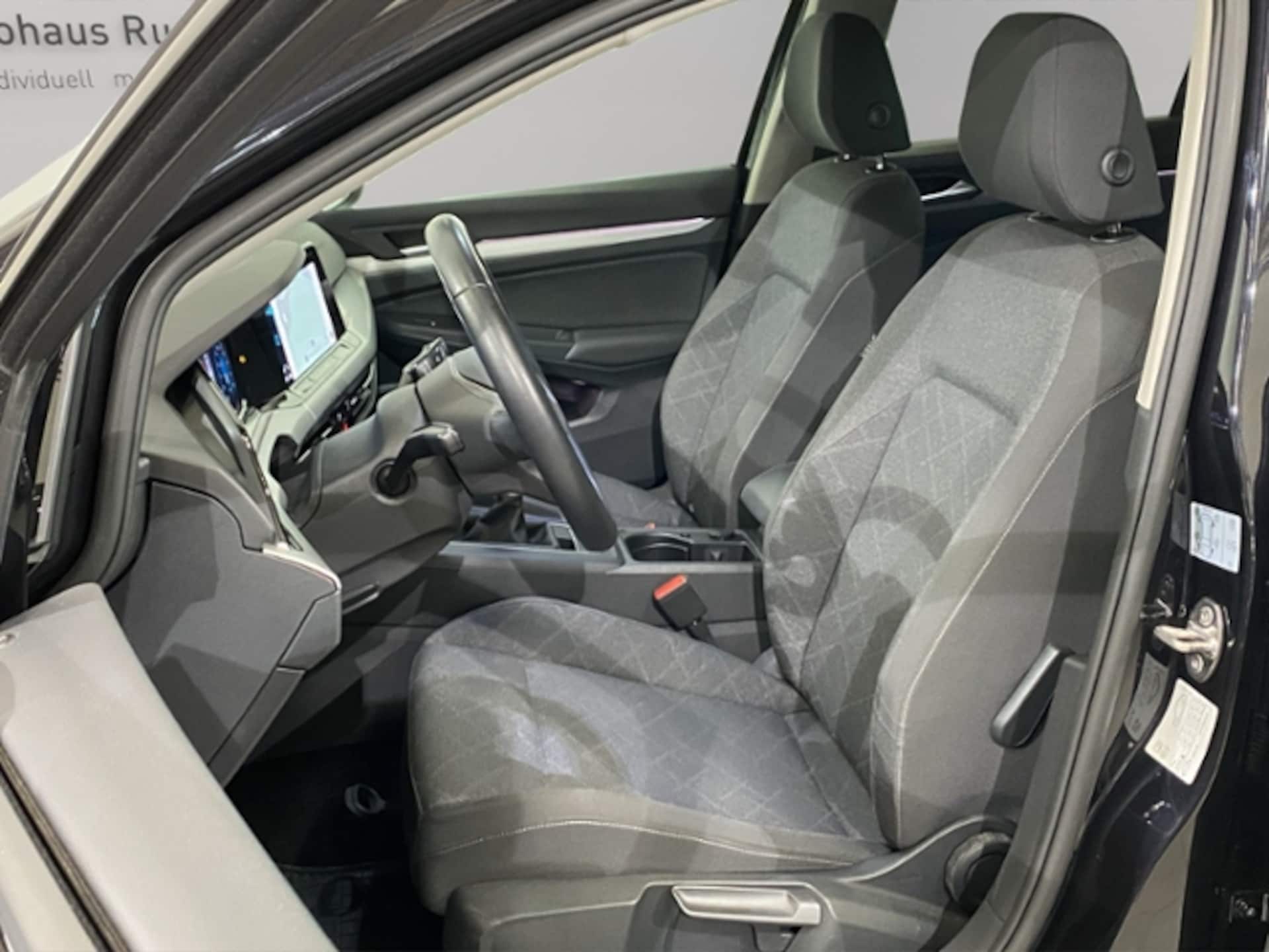 Volkswagen Golf Life